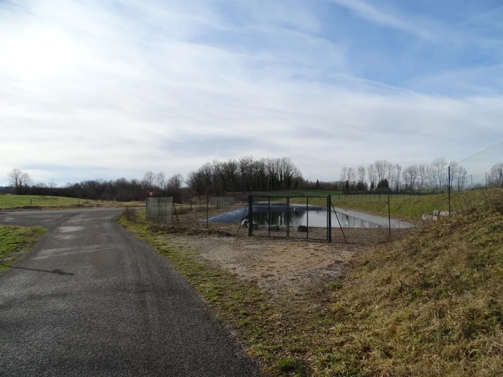 Lac du Val à Doucier — À 2,6 km du lac