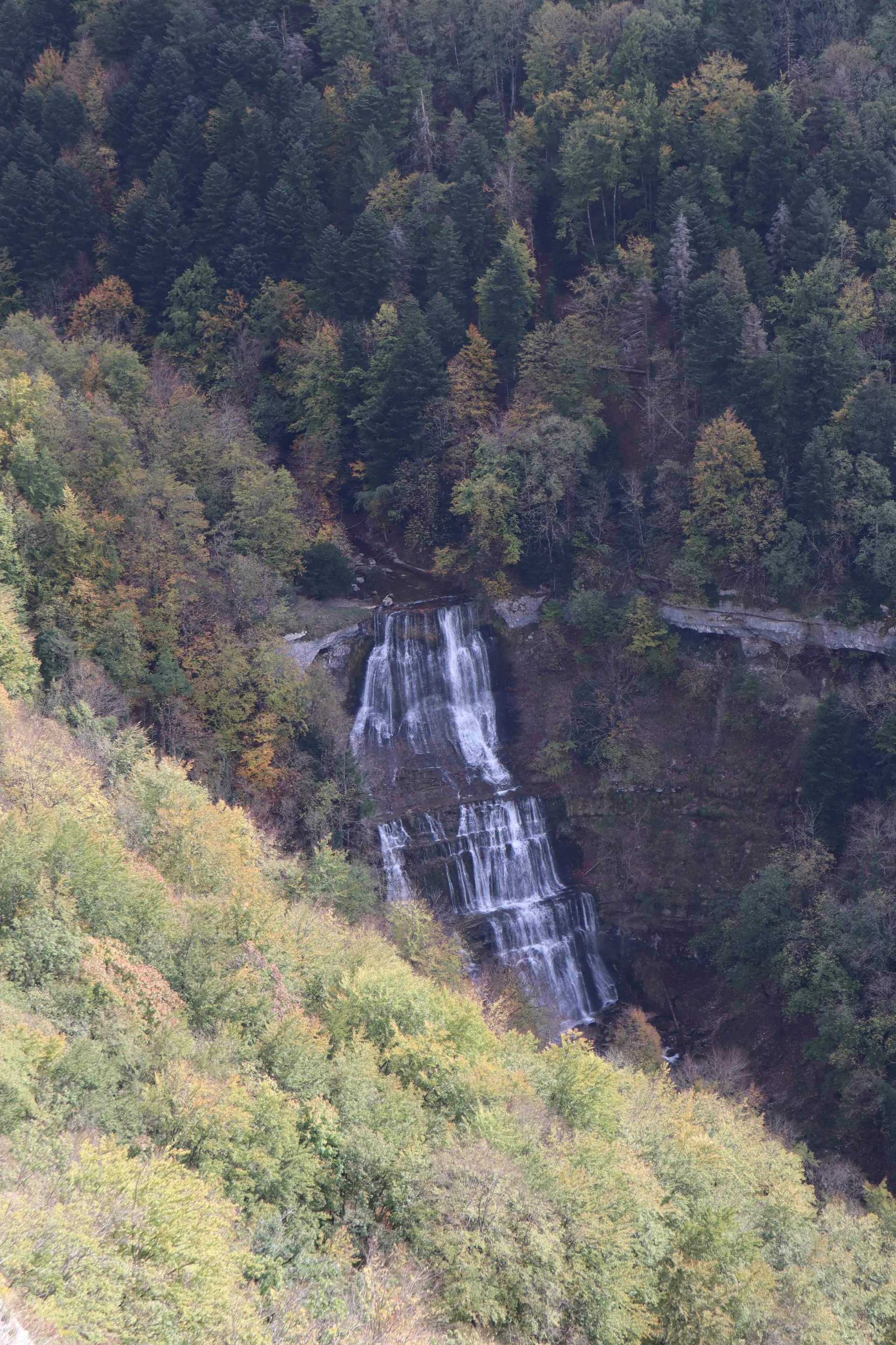 Lac du Val à Doucier — À 3,1 km du lac