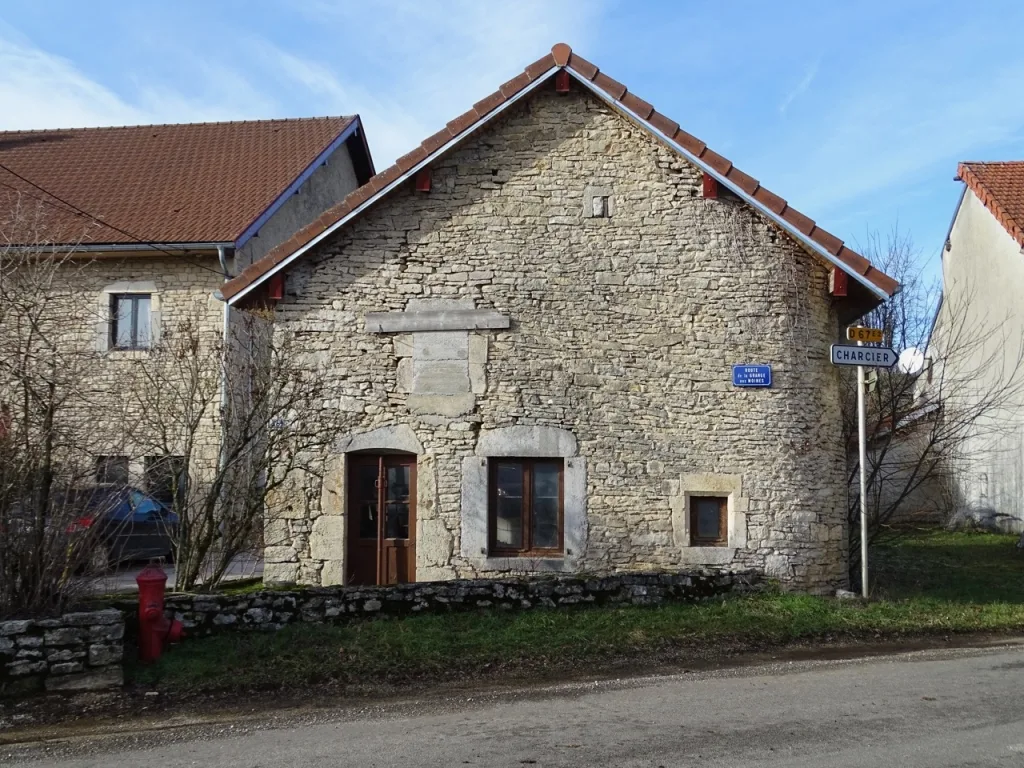 Lac du Val à Doucier — À 2,0 km du lac