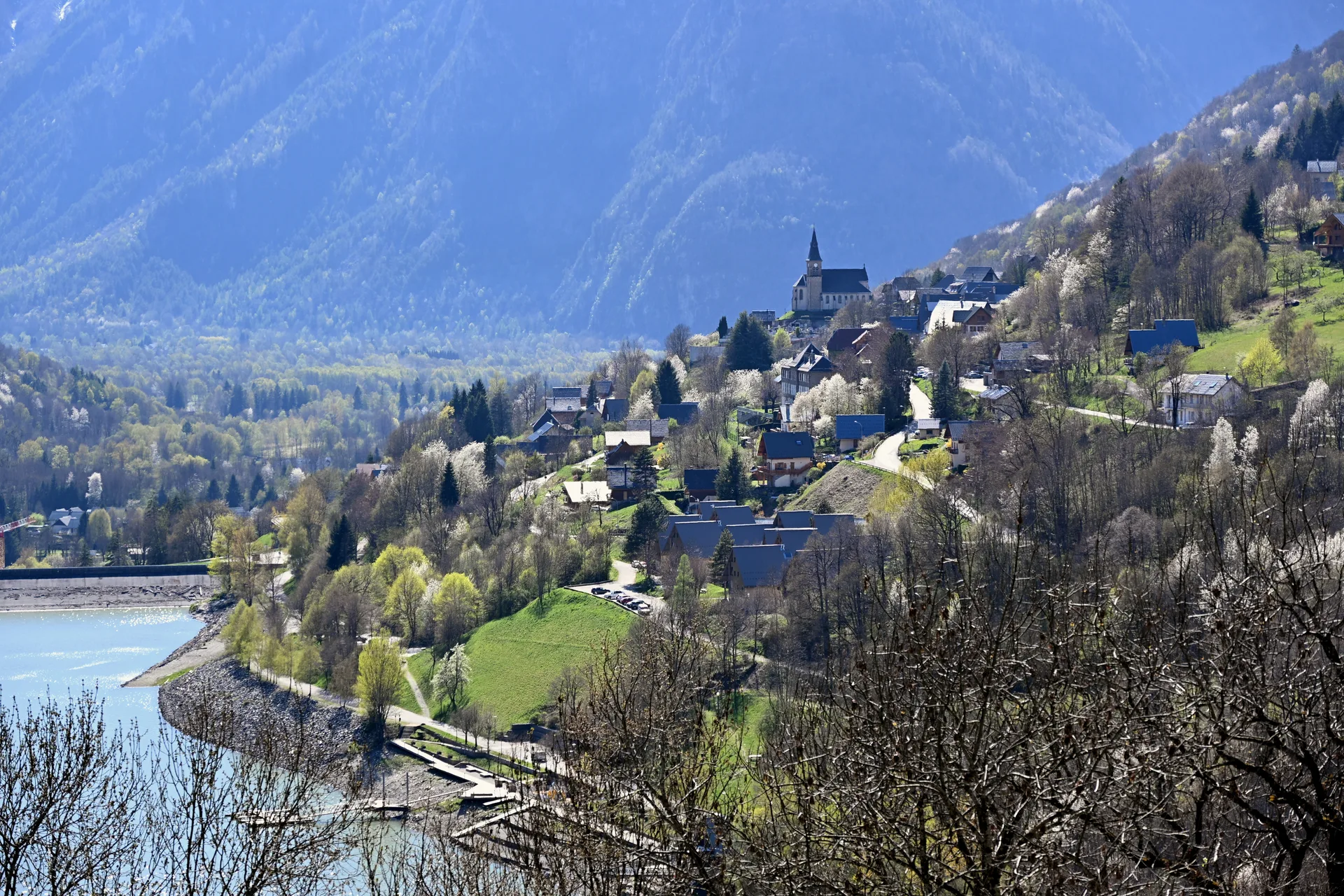 Lac du Verney à Allemond — À 305 m du lac