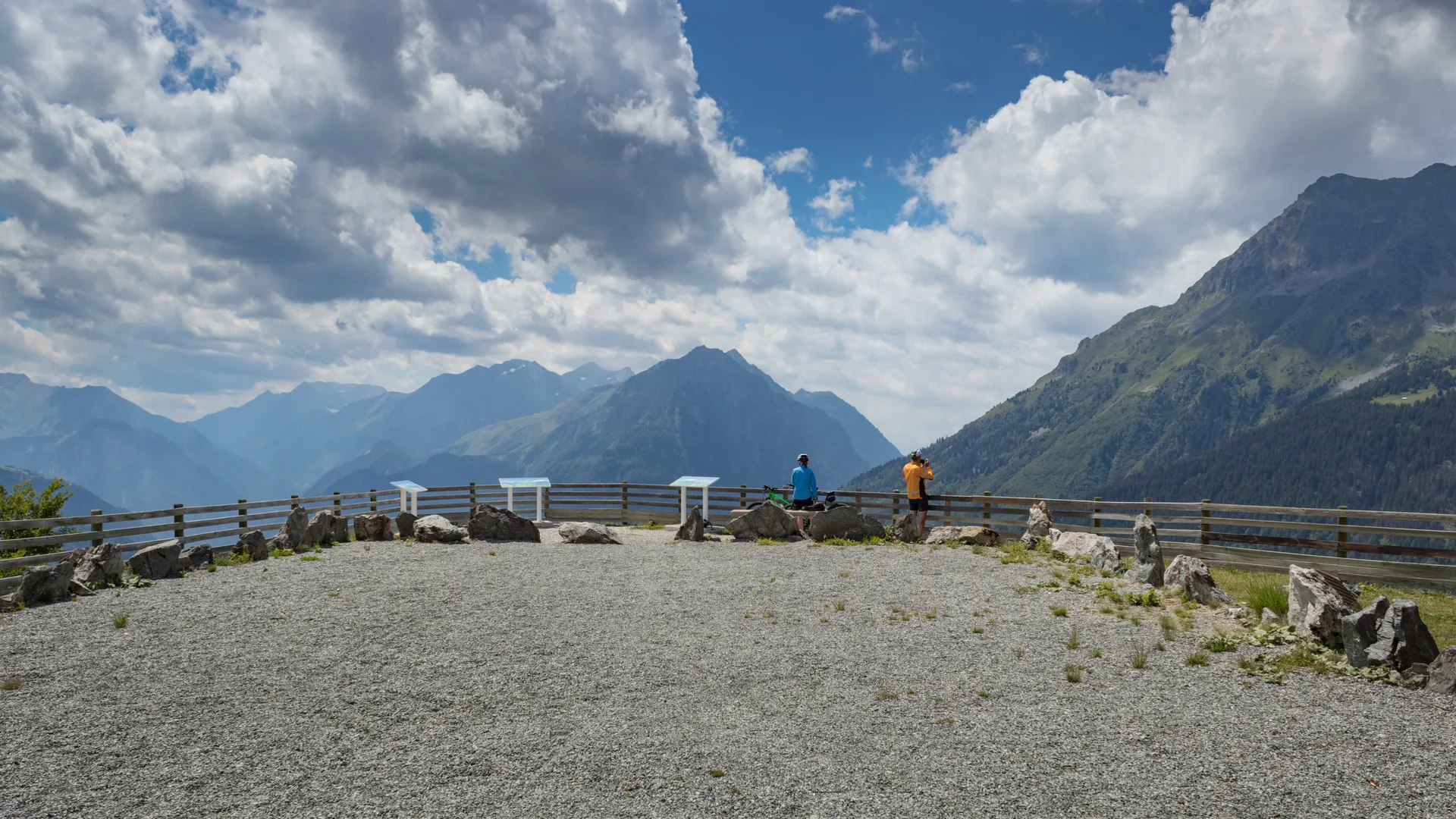 Lac du Verney à Allemond — À 2,3 km du lac