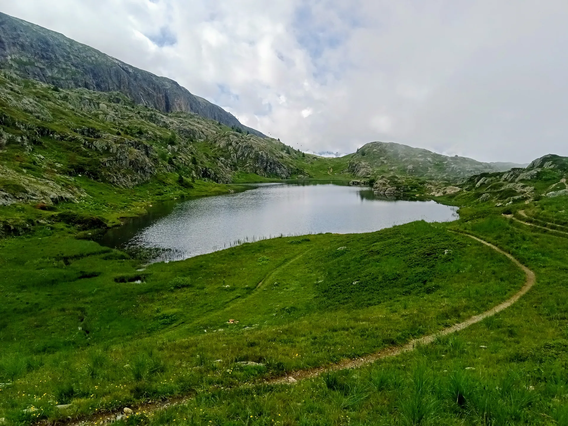 Lac du Verney à Allemond — À 3,6 km du lac