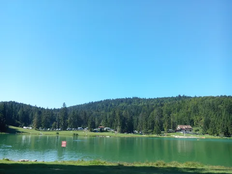Lac Genin