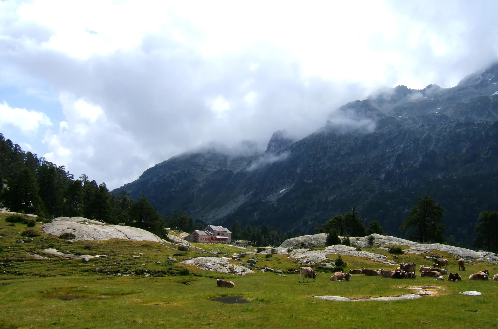 Lac Nère à Estaing — À 1,8 km du lac