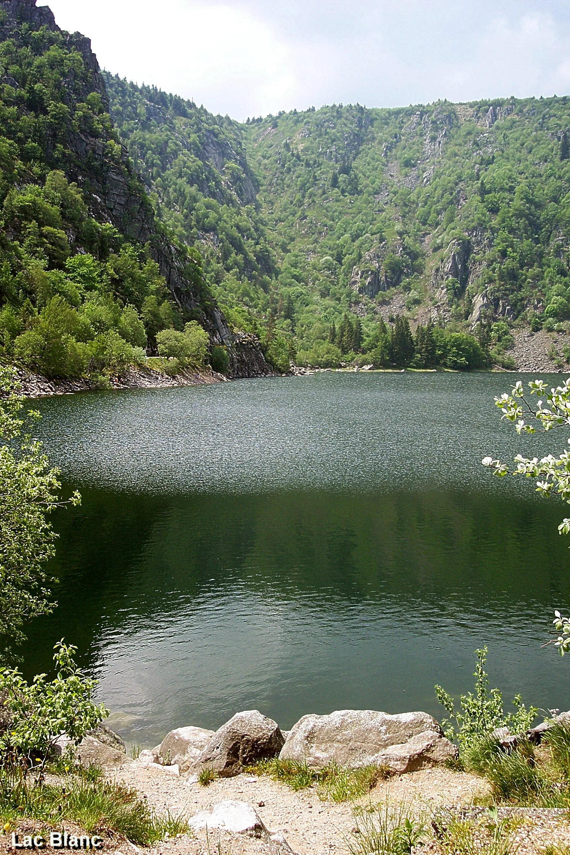 Lac Noir à Orbey — À 1,3 km du lac