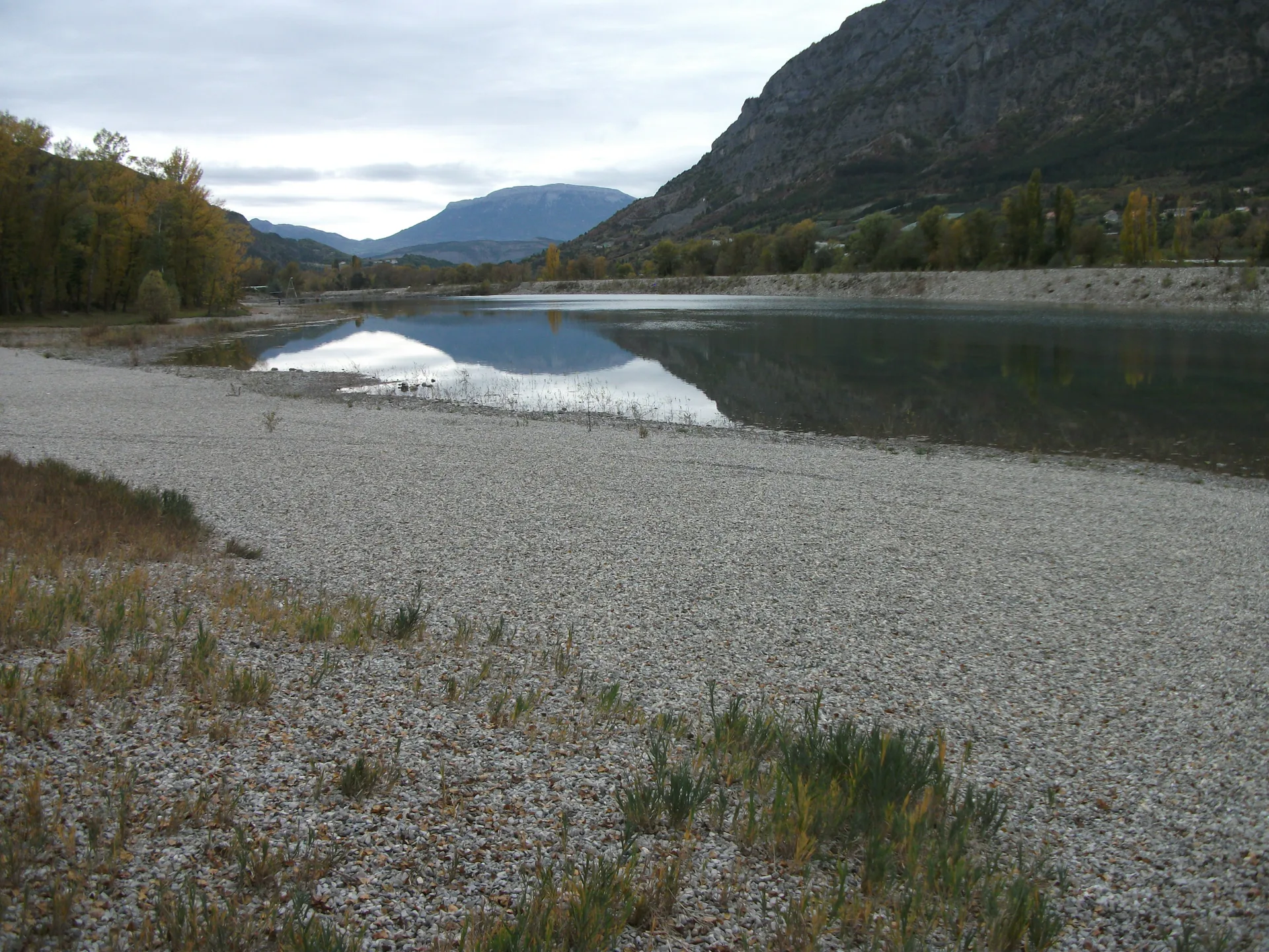 Lacs de Crupillouse à Piégut — À 1,9 km du lac