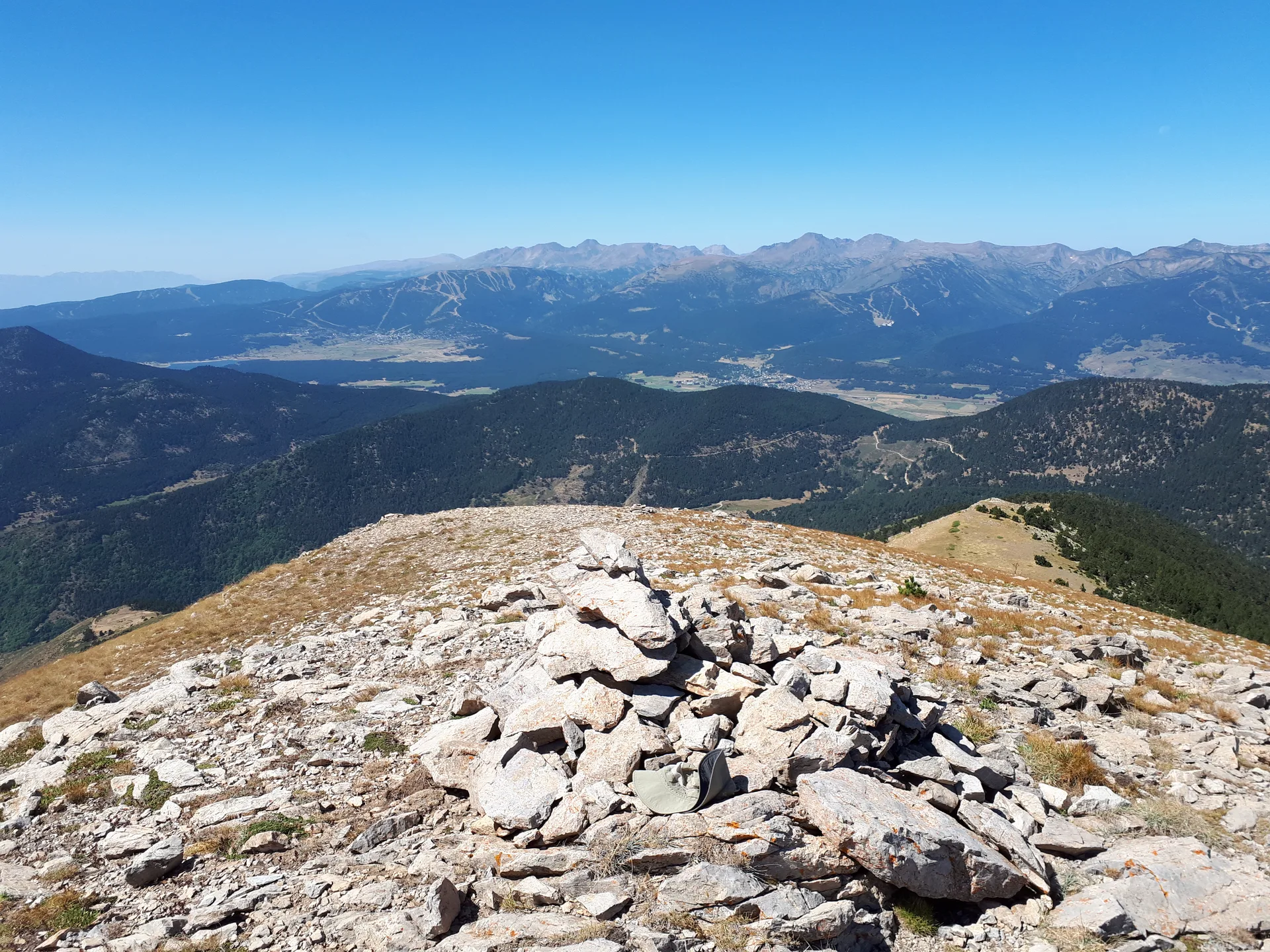 Lacs de Madres 2087 m à Olette — À 2,0 km du lac