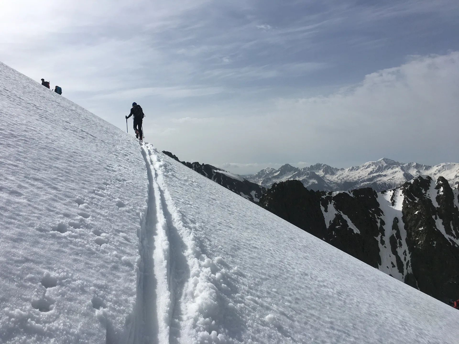 Lacs de Terre Rouge à Isola — À 2,2 km du lac