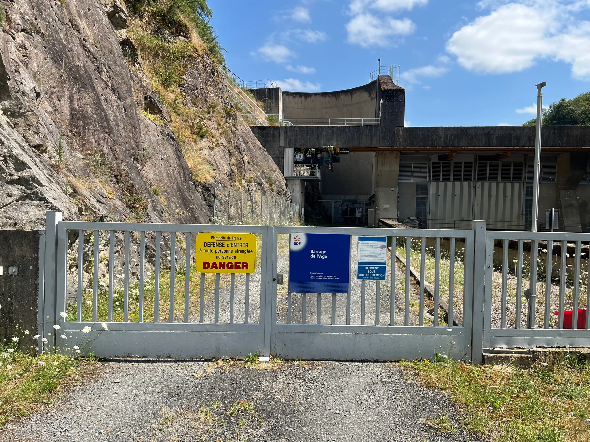 Le Bourg d'Hem à Le Bourg-d'Hem — À 1,4 km du lac