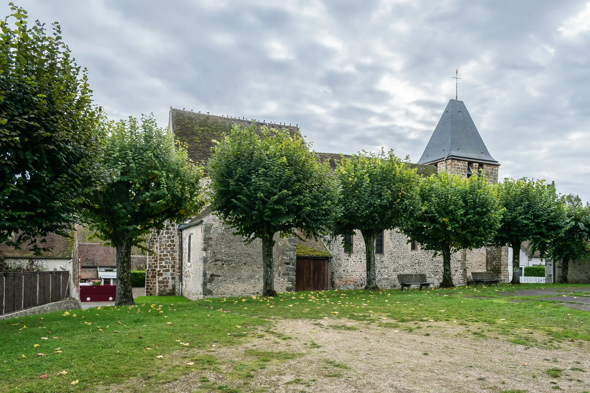 Le clos des lacs à Châtenay-sur-Seine — À 1,4 km du lac