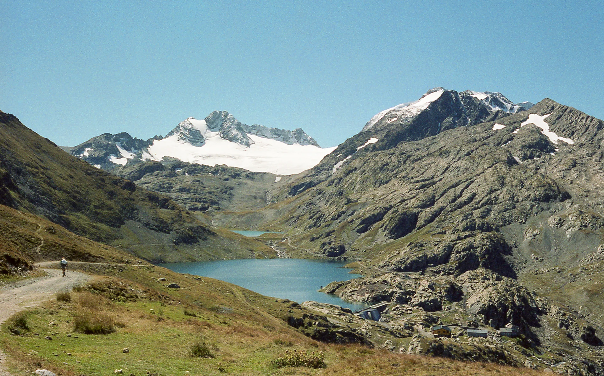 Le Grand Lac à Saint-Sorlin-d'Arves — À 589 m du lac