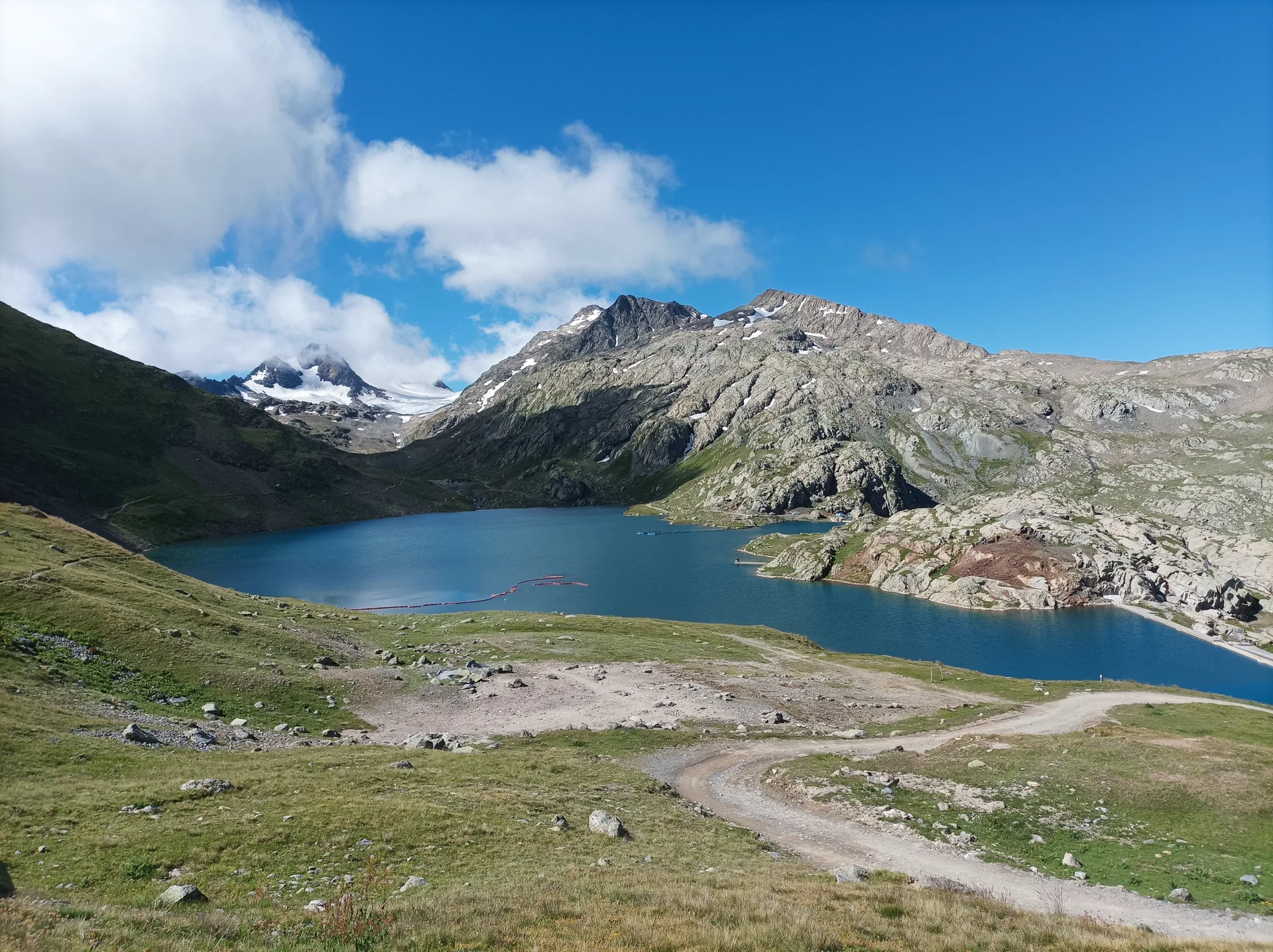 Le Grand Lac à Saint-Sorlin-d'Arves — À 426 m du lac