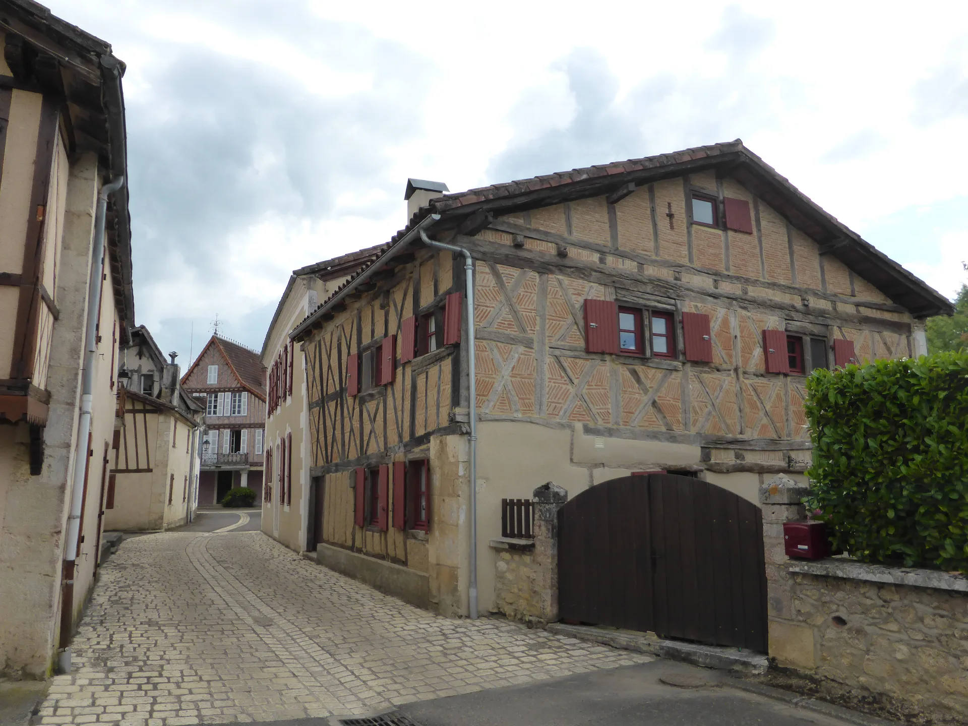 Le Lac Inconnu à Labastide-d'Armagnac — À 2,7 km du lac
