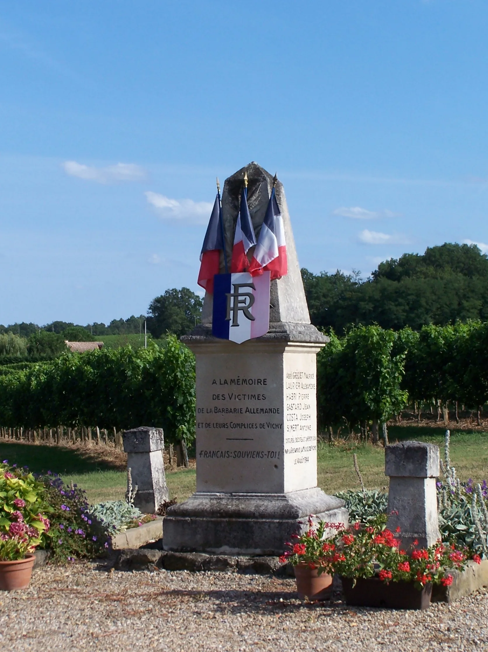 Le passage du loup à Mauriac — À 1,4 km du lac