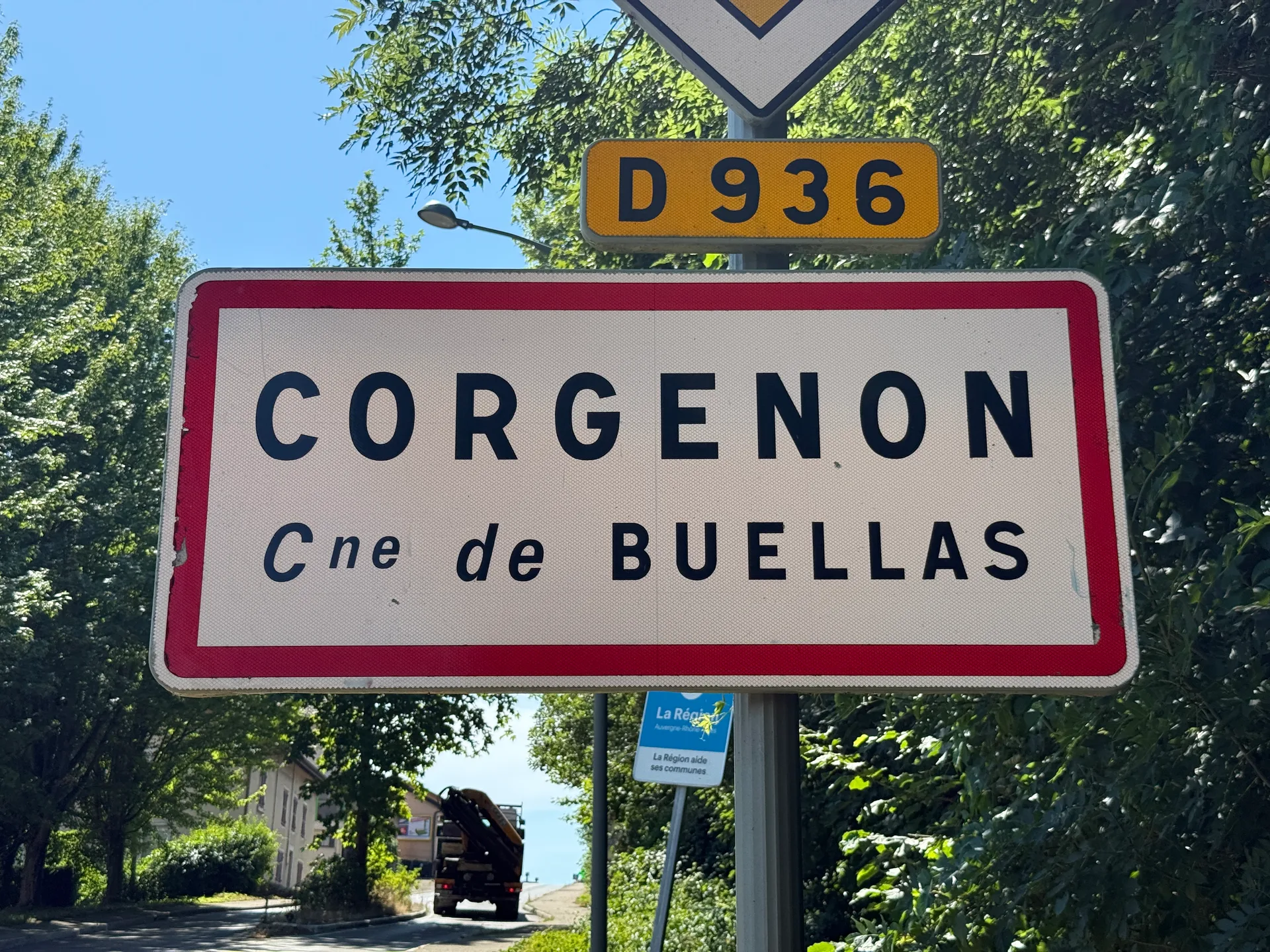 Le plan d'eau de la Rousse à Buellas — À 1,9 km du lac