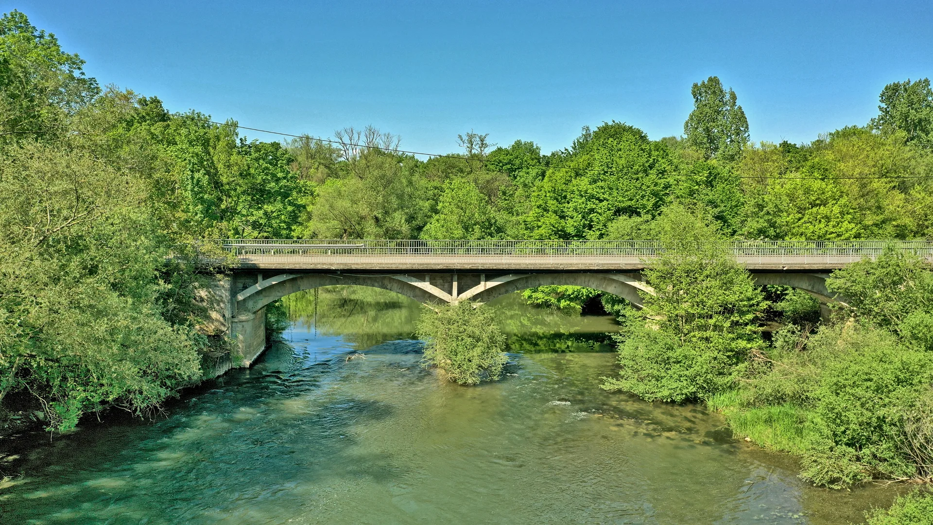 Les Ballastieres de Valleroy à Thurey-le-Mont — À 1,9 km du lac