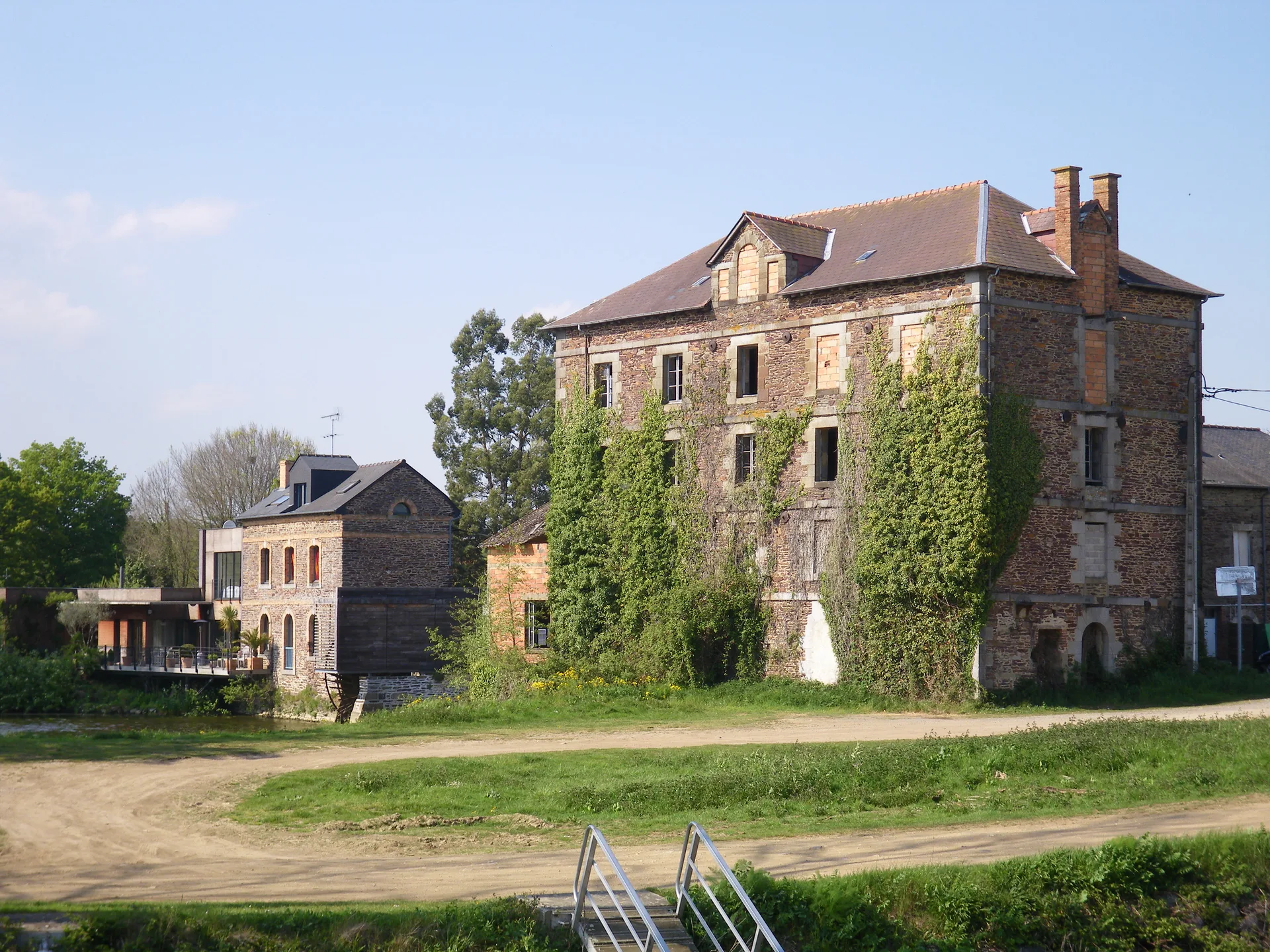 Les etangs d'Apigne à Rennes — À 427 m du lac