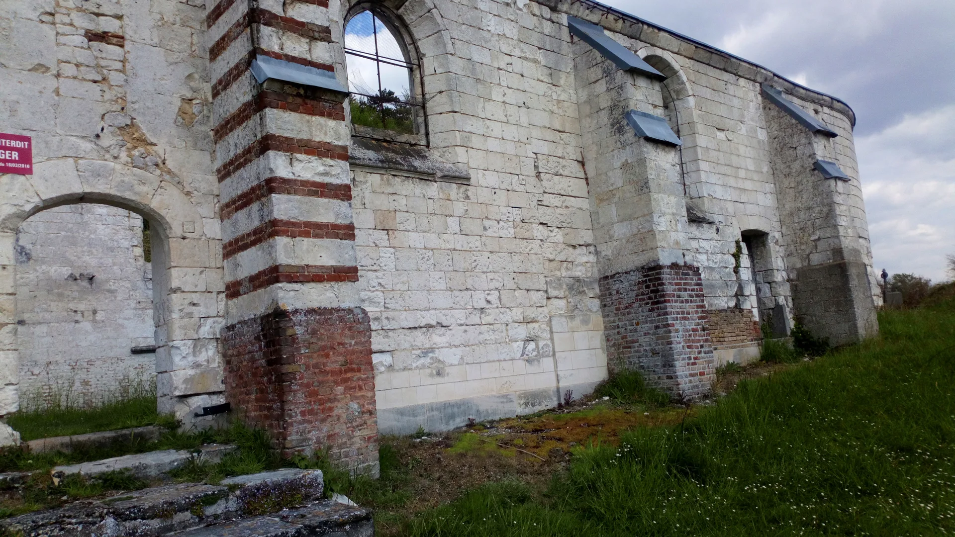 Les Marais communaux de l Etoile à L'Étoile — À 694 m du lac