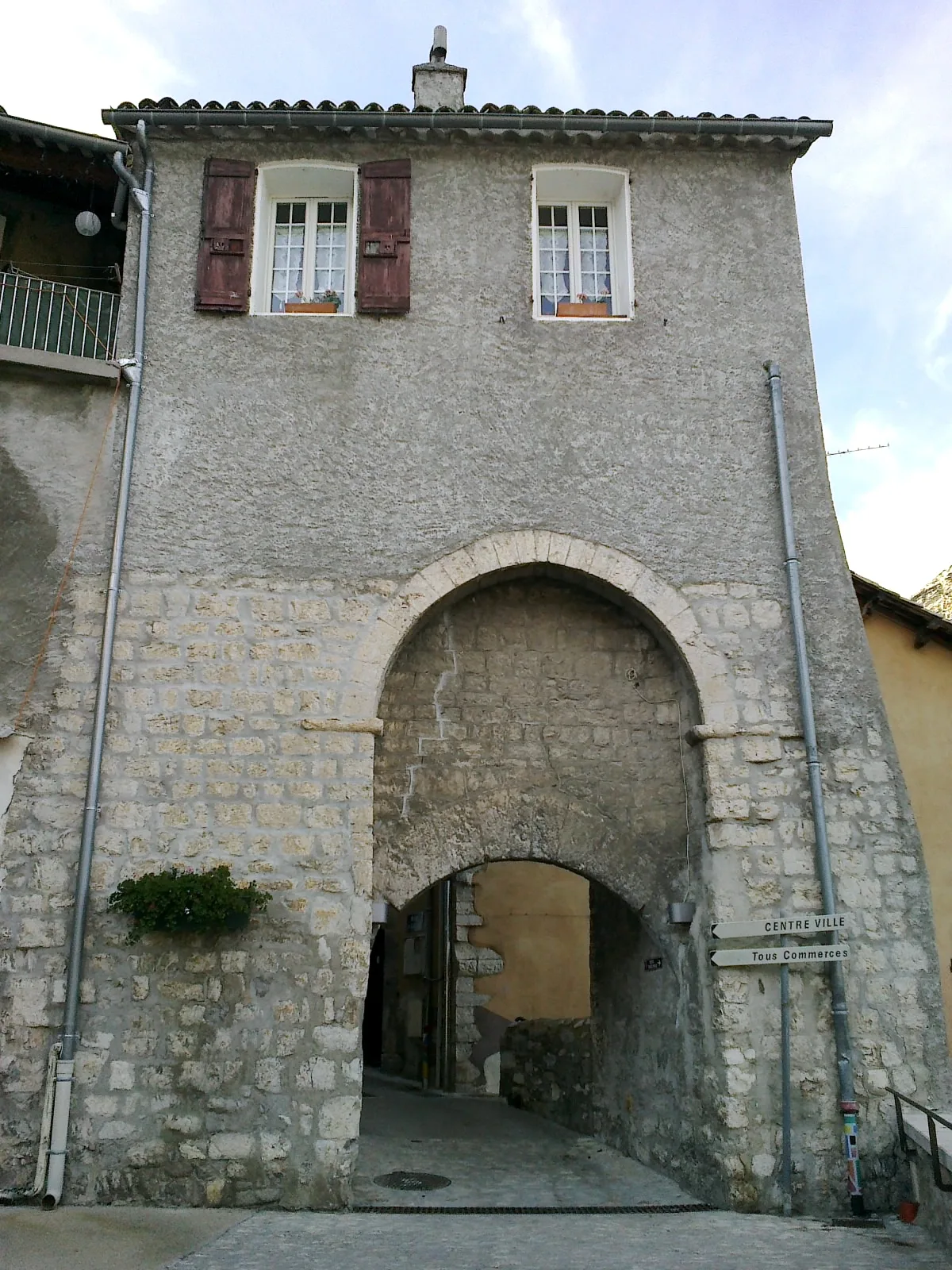 Les Marres à Sisteron — À 257 m du lac