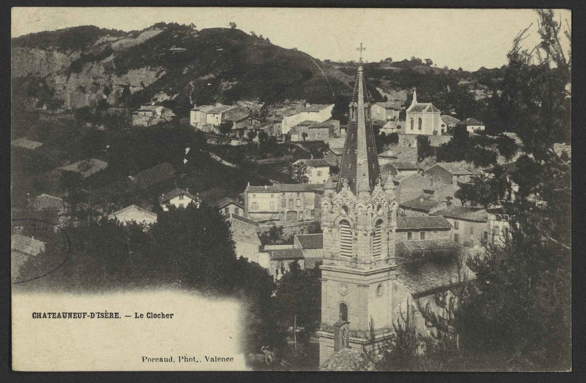 Les Sablières à Châteauneuf-sur-Isère — À 1,8 km du lac