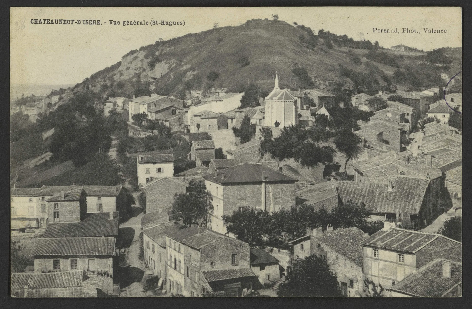 Les Sablières à Châteauneuf-sur-Isère — À 1,8 km du lac