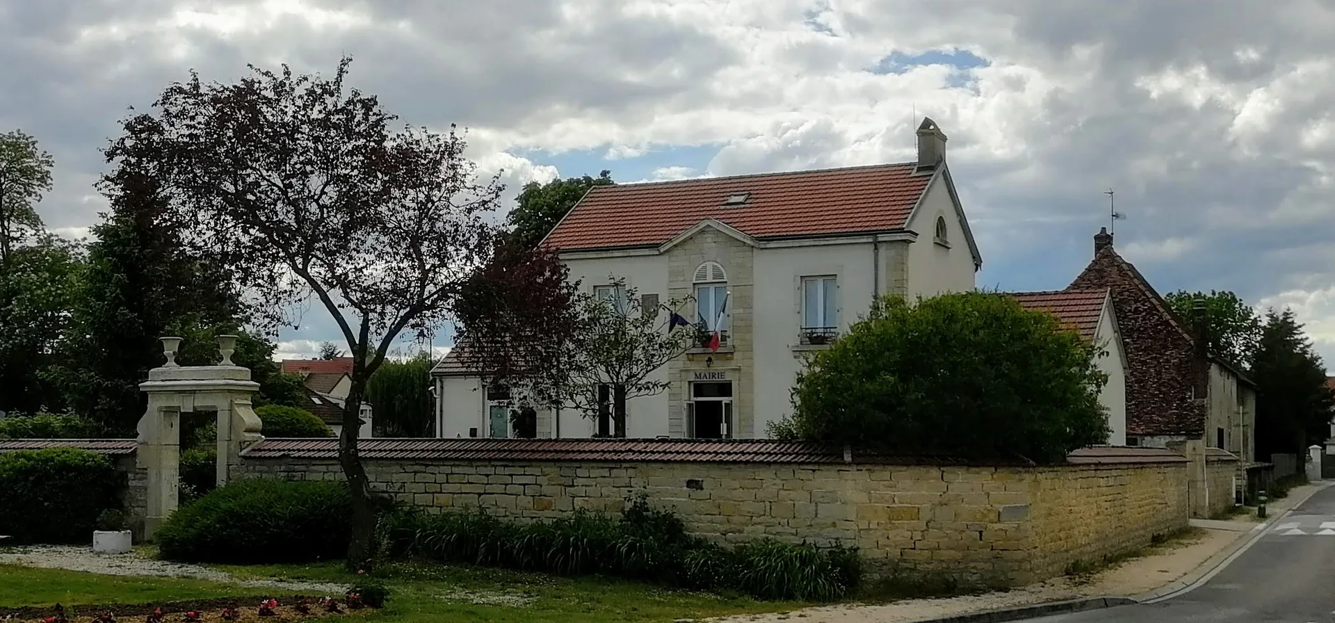 Les sablières de Bressey à Magny-sur-Tille — À 1,5 km du lac