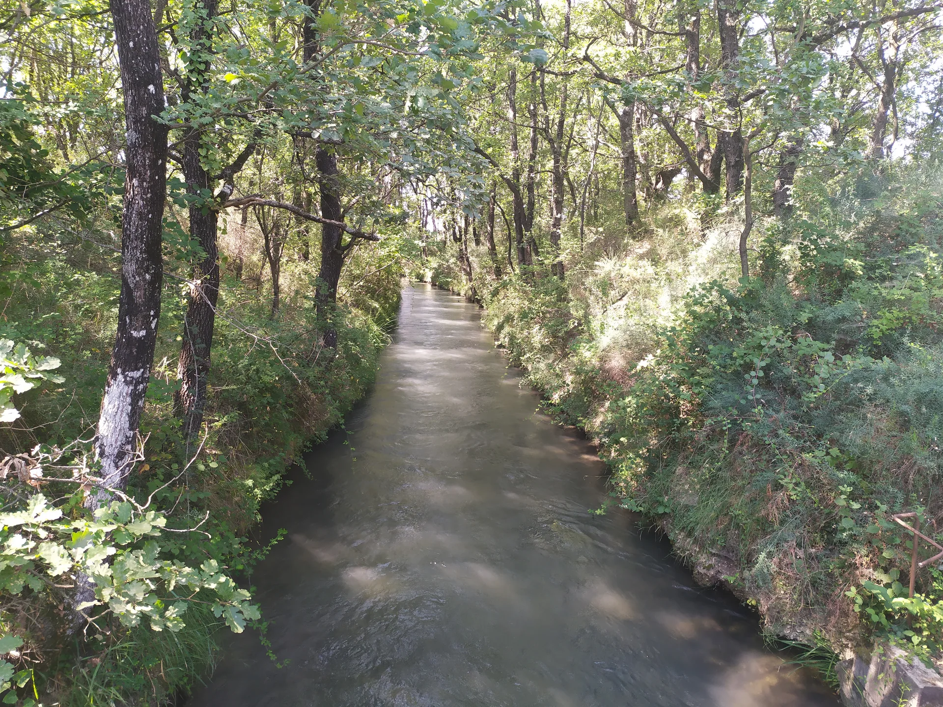 Les Vannades à Manosque — À 3,7 km du lac