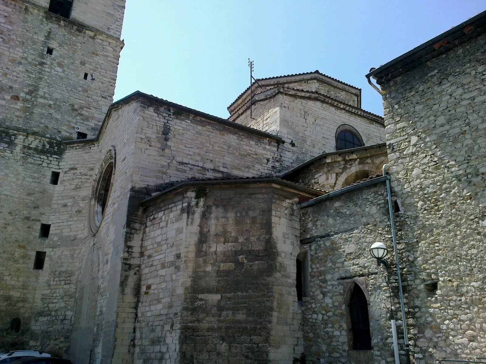 Les Vannades à Manosque — À 4,6 km du lac