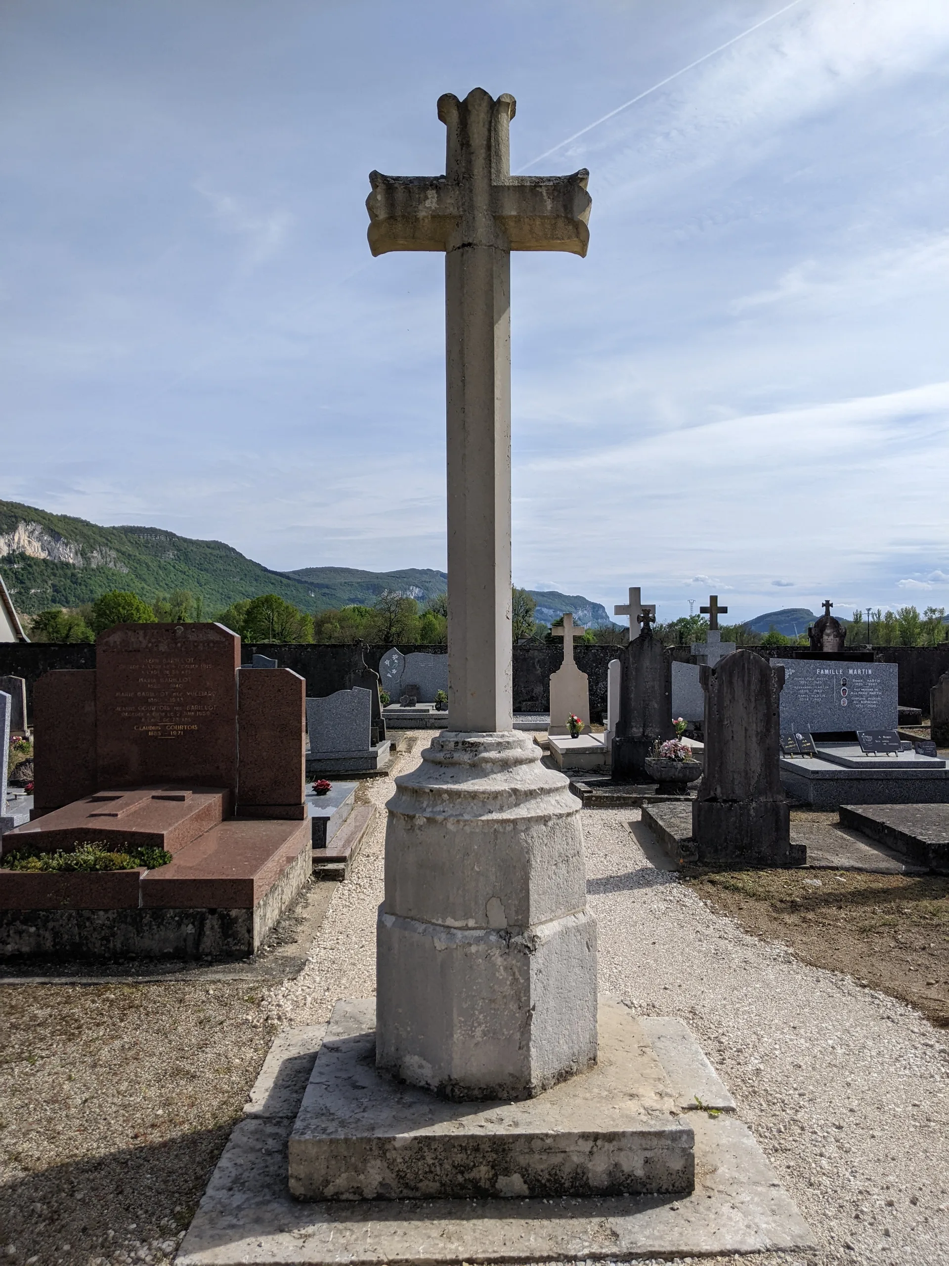 Lone de Virignin à Virignin — À 669 m du lac