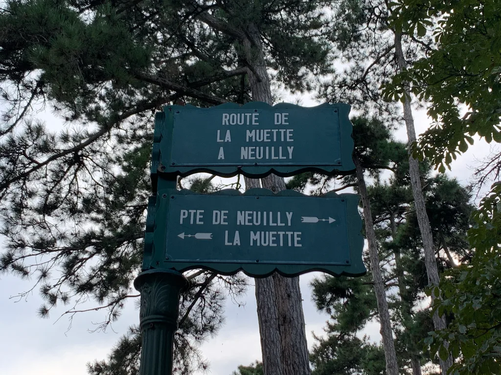Mare Saint-James, Paris