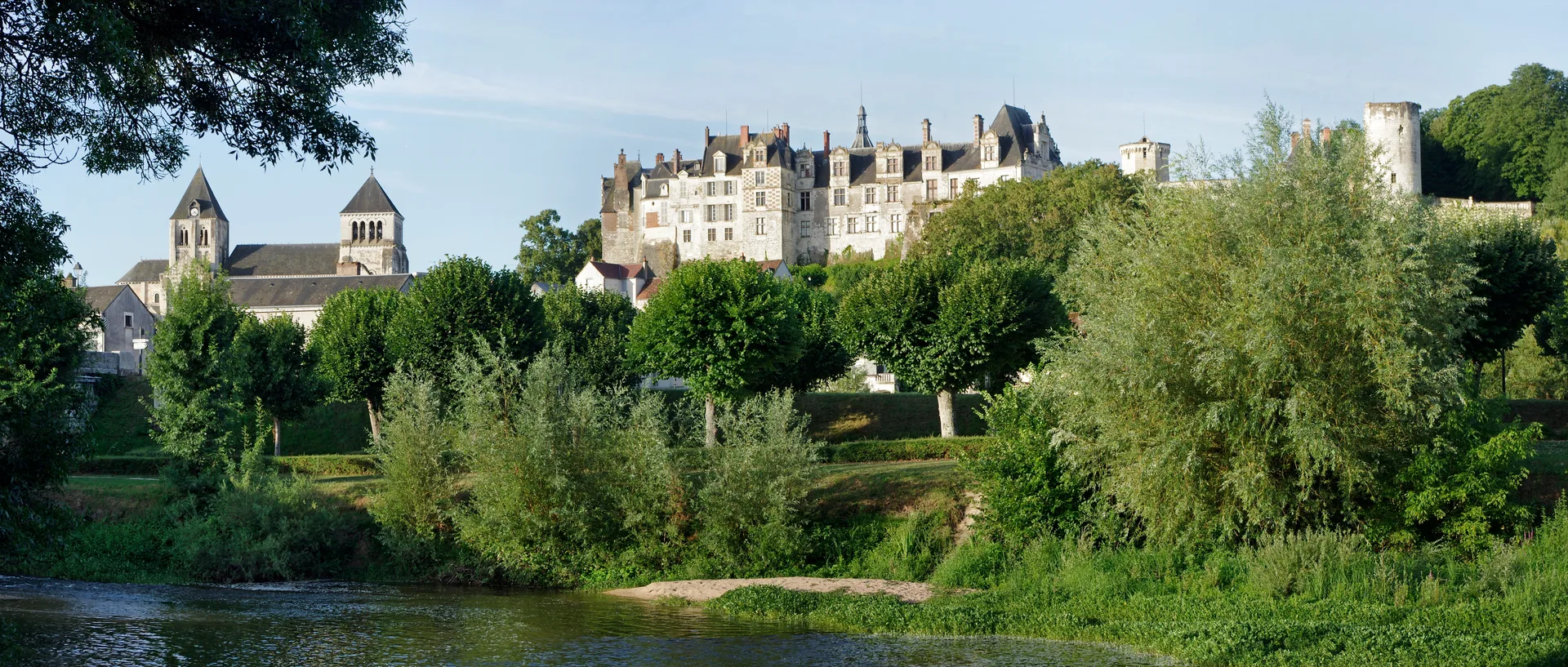Noyers sur Cher à Noyers-sur-Cher — À 1,0 km du lac