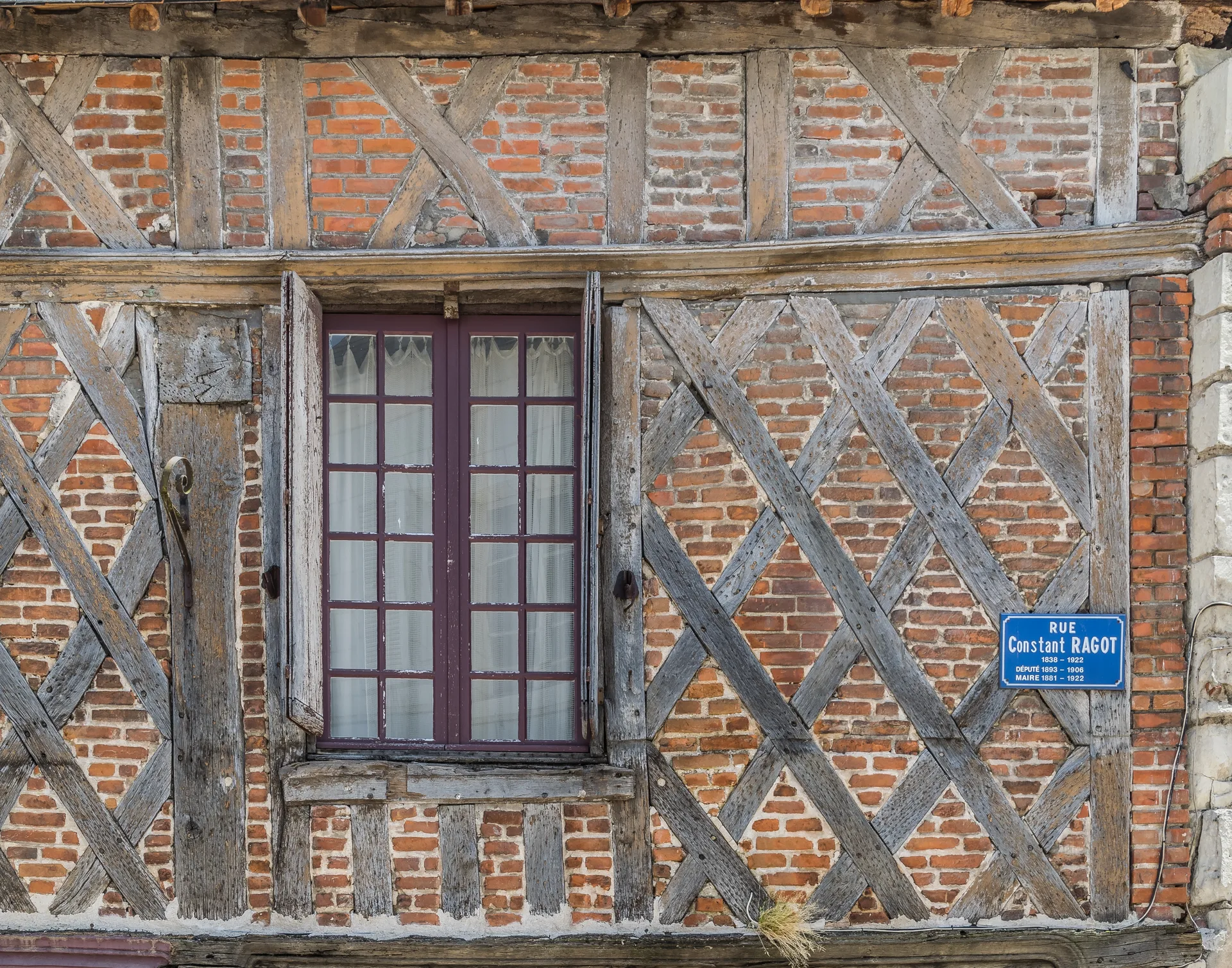 Noyers sur Cher à Noyers-sur-Cher — À 1,1 km du lac
