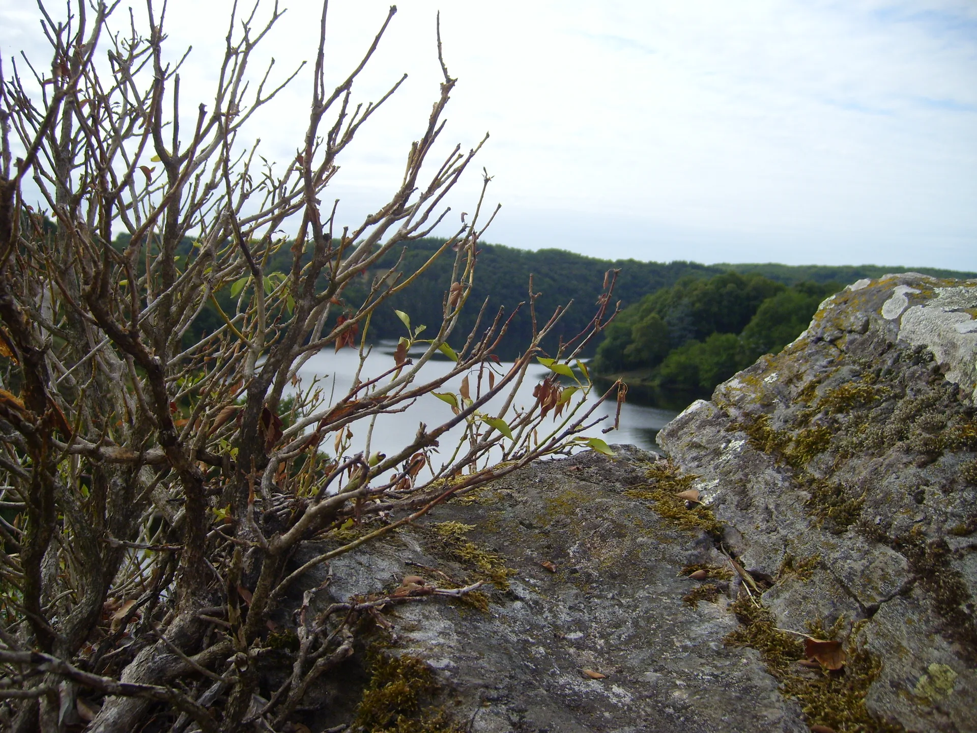 Pillemongin à Crozant — À 246 m du lac