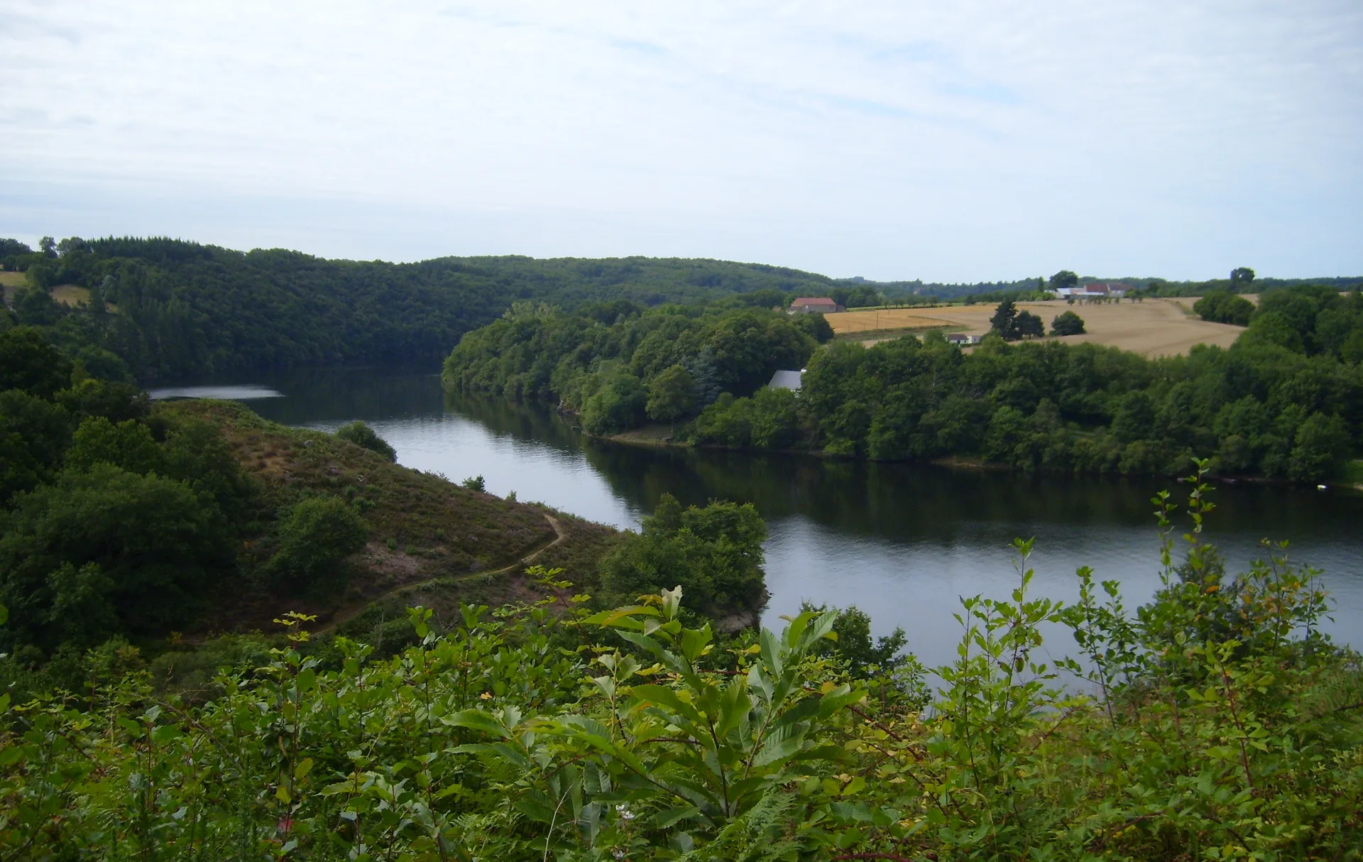 Pillemongin à Crozant — À 260 m du lac