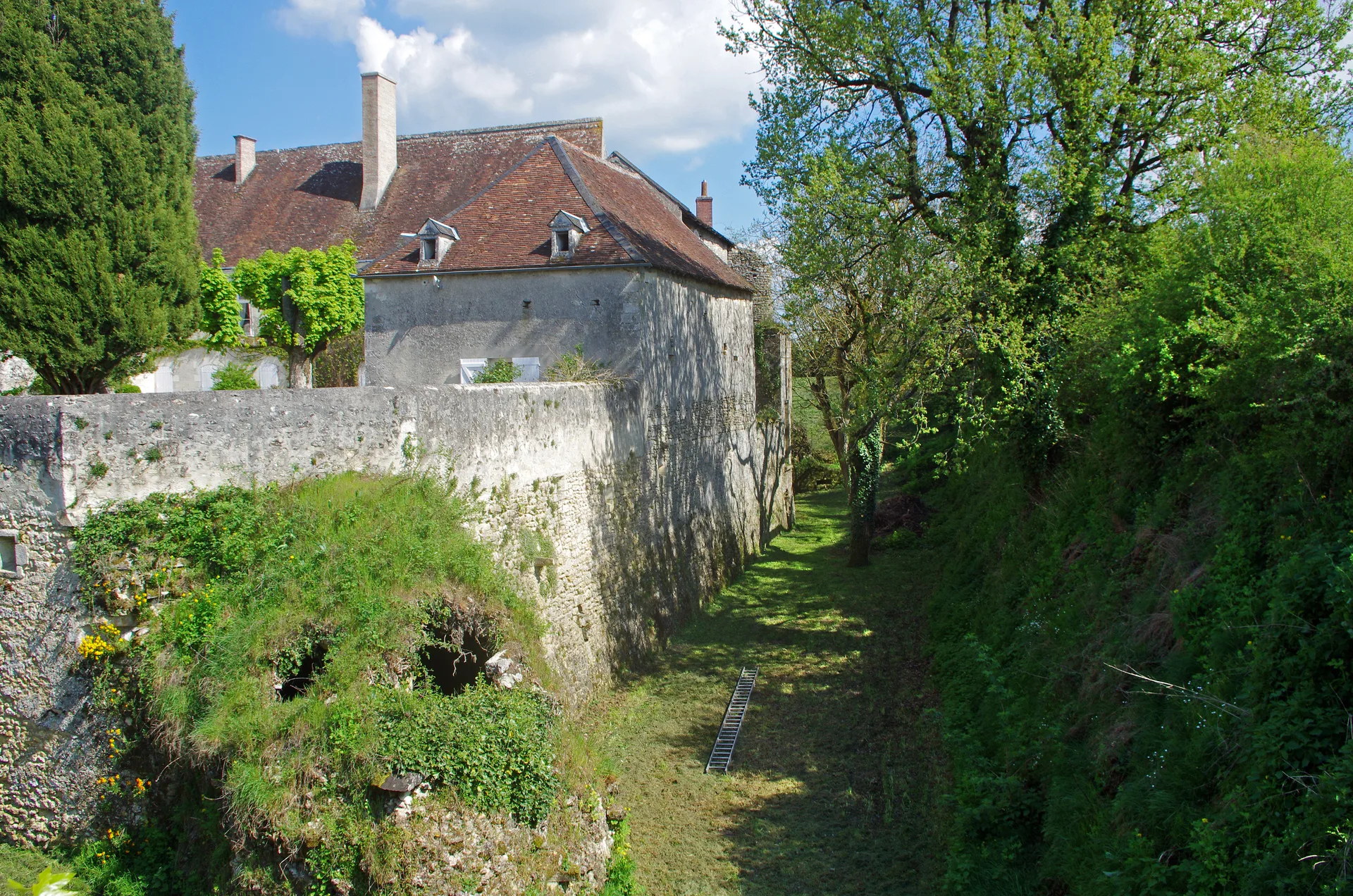 Plan d'Eau de Bridore à Bridoré — À 423 m du lac