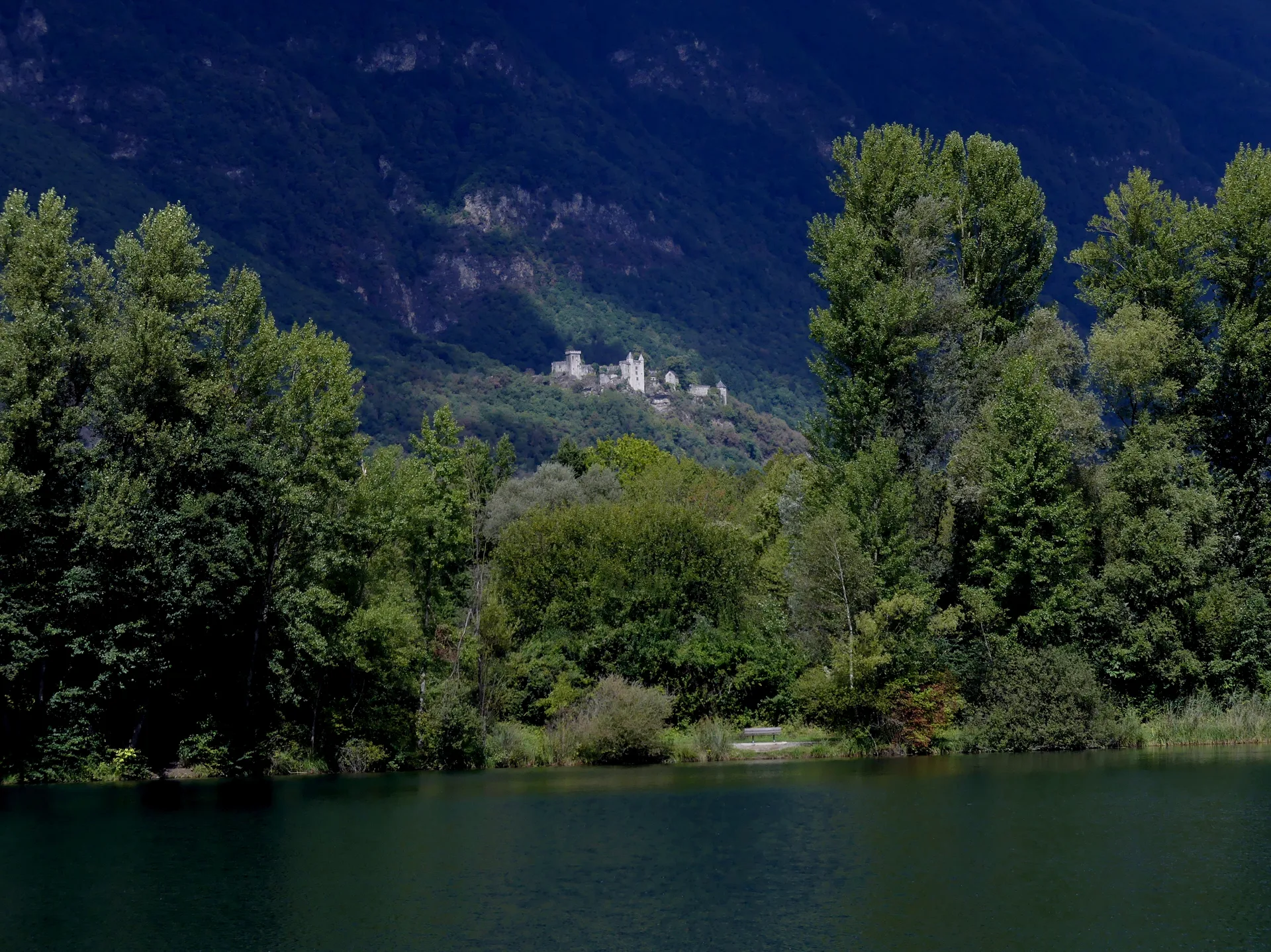 Plan d'eau de Carrouge à Saint-Pierre-d'Albigny — À 233 m du lac
