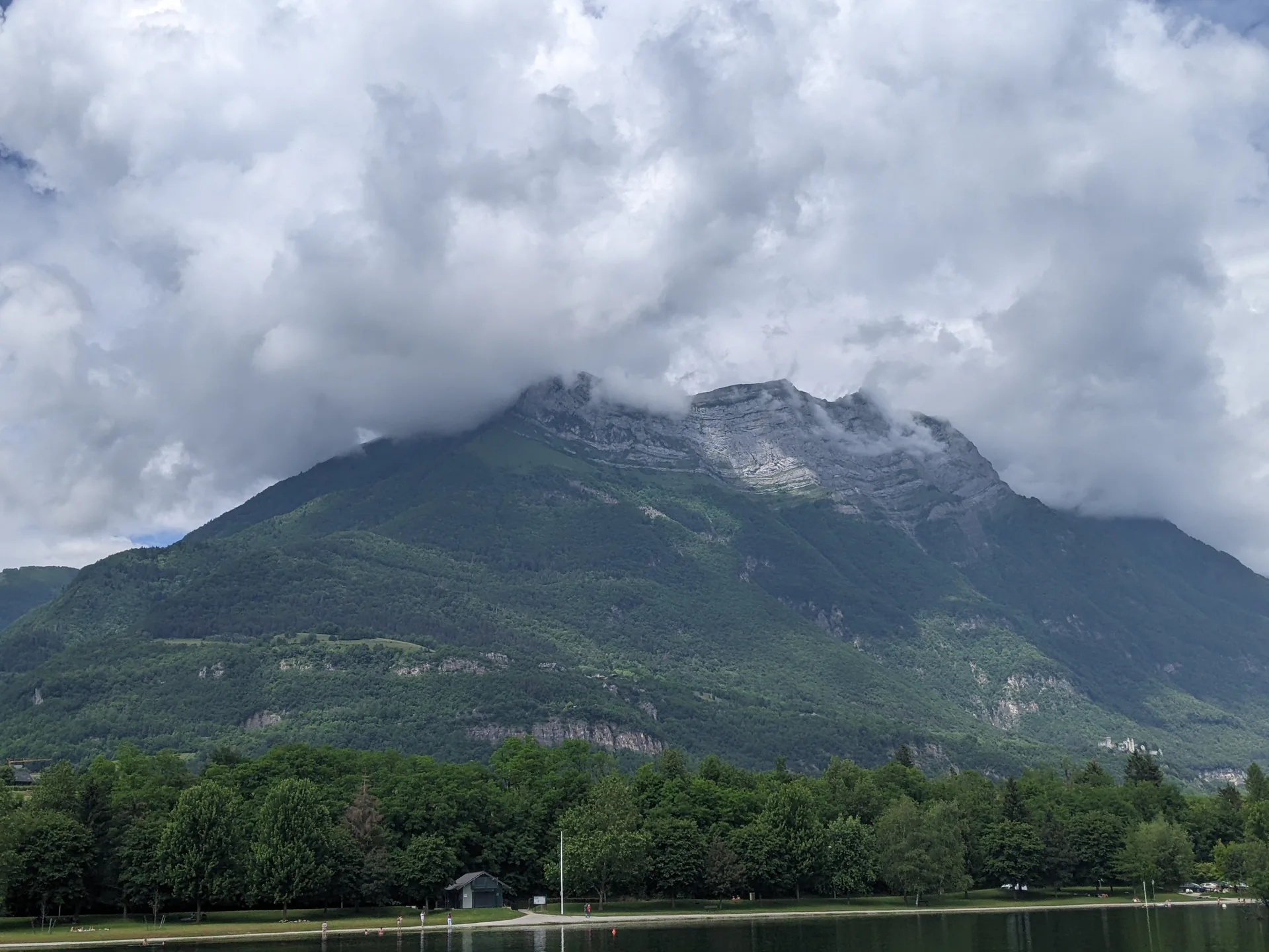 Plan d'eau de Carrouge à Saint-Pierre-d'Albigny — À 235 m du lac