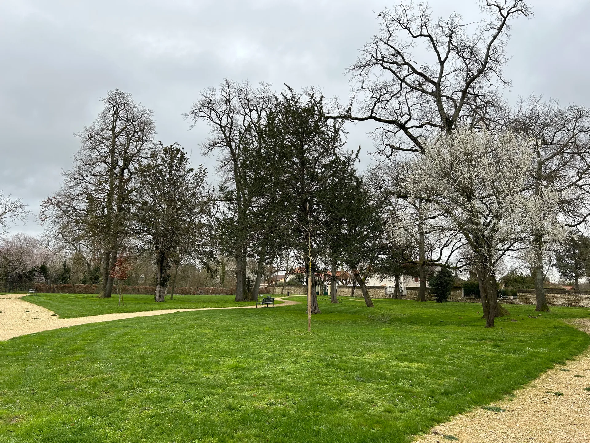 Plan d'eau de Clan à Jaunay-Marigny — À 1,5 km du lac