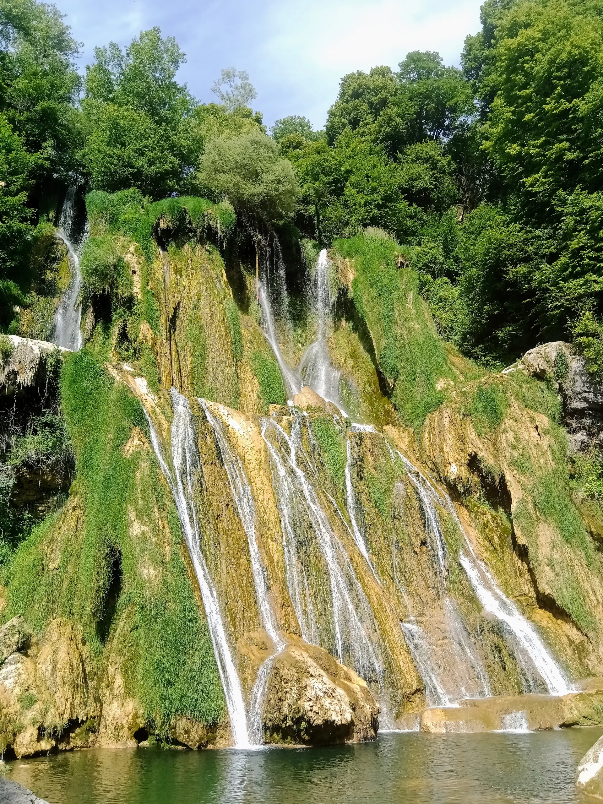 Plan d'eau de Glandieu à Brégnier-Cordon — À 1,3 km du lac