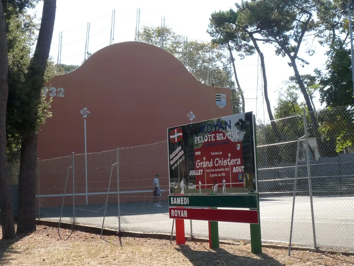 Plan d'eau de la Briquetterie à Saint-Georges-de-Didonne — À 1,3 km du lac