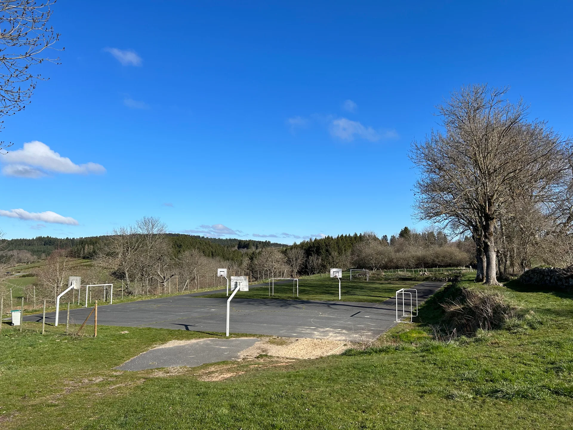 Plan d'eau de la Chaise Dieu à Malvières — À 1,6 km du lac