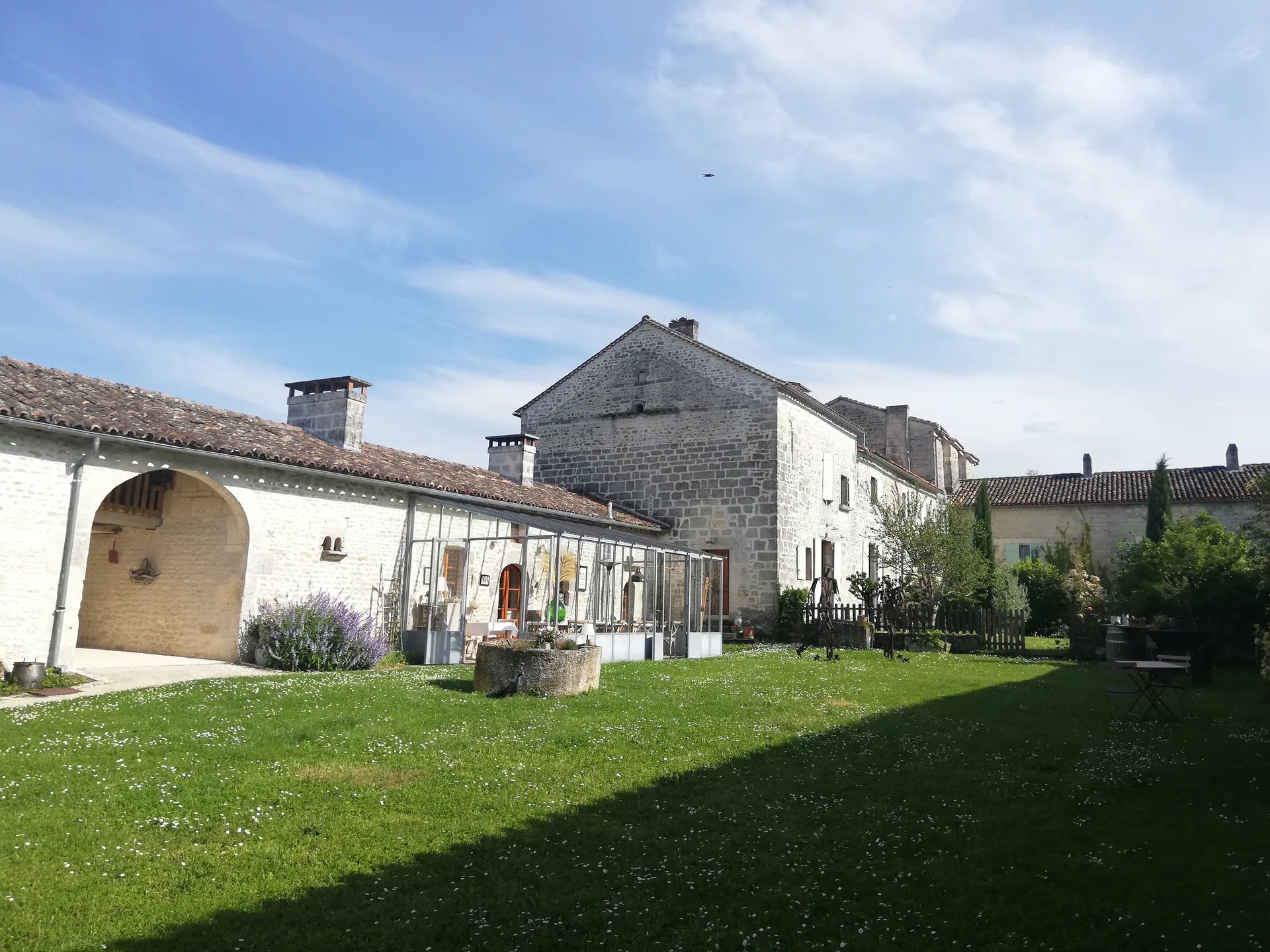 Plan d'eau de la Grande Prairie à Saint-Yrieix-sur-Charente — À 467 m du lac