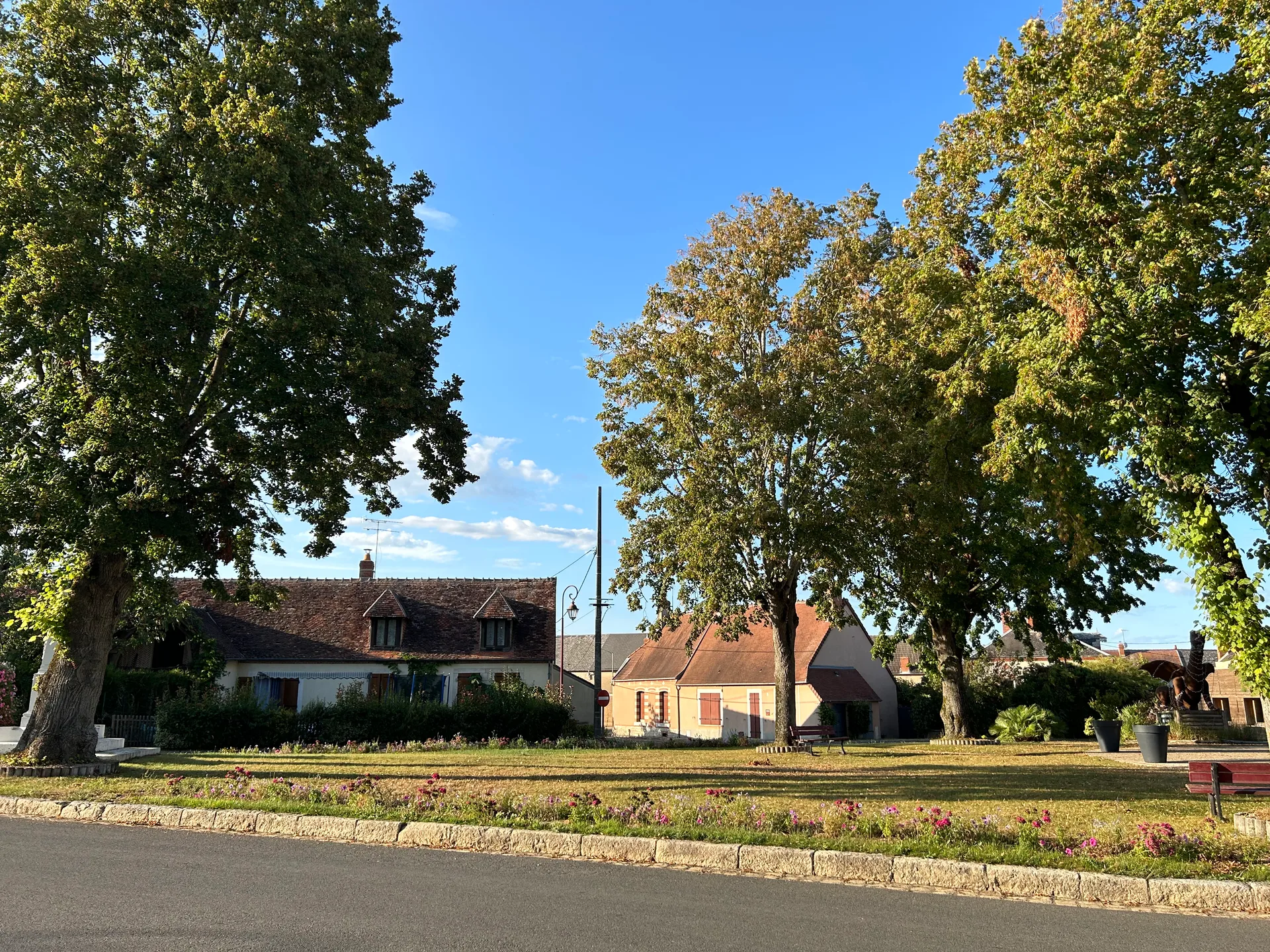 Plan d'eau de la Presle à Saint-Georges-sur-Arnon — À 598 m du lac