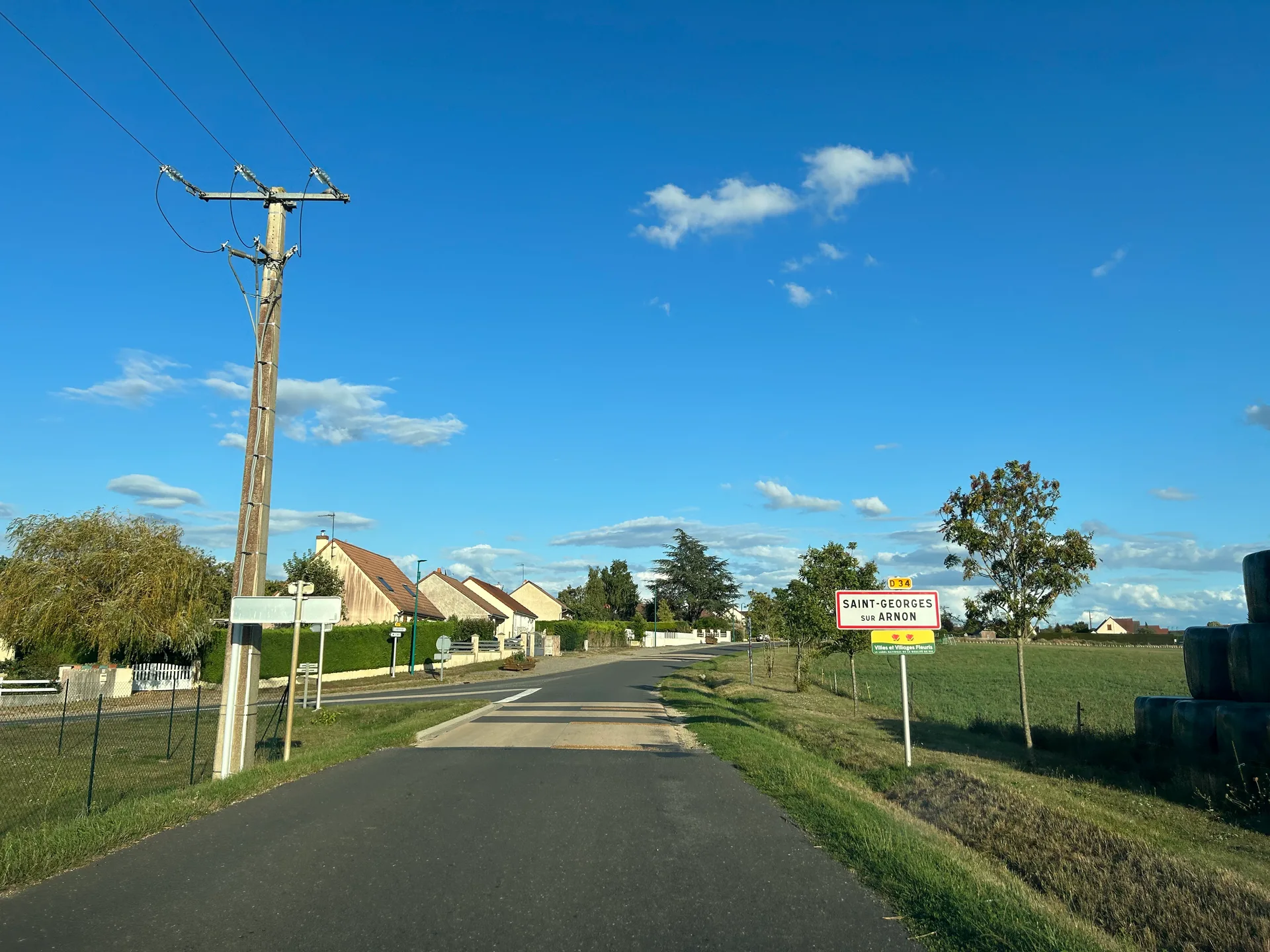 Plan d'eau de la Presle à Saint-Georges-sur-Arnon — À 925 m du lac