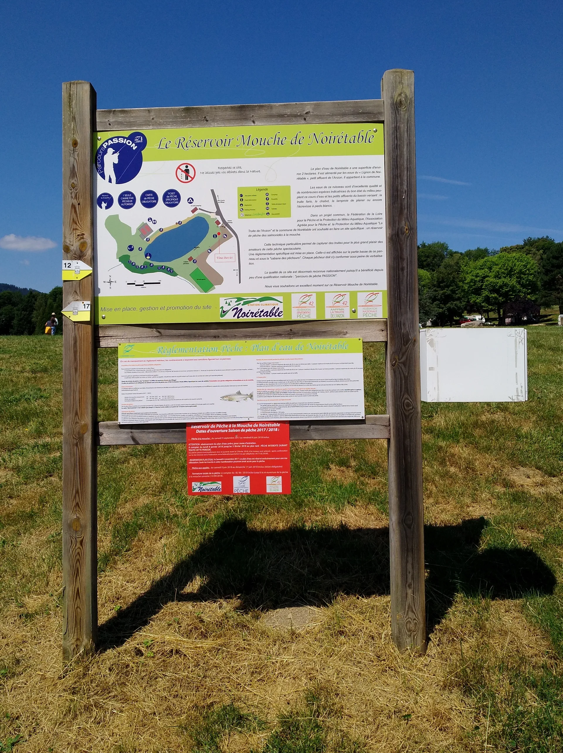 Plan d'eau de la Roche à Noirétable — Sur le lac