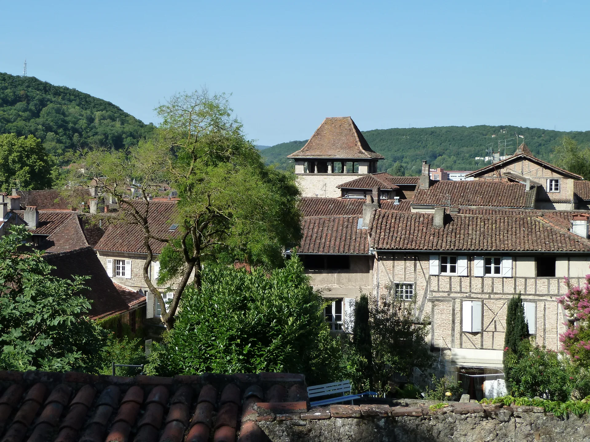 Plan d'eau de Le Surgie à Figeac — À 1,0 km du lac
