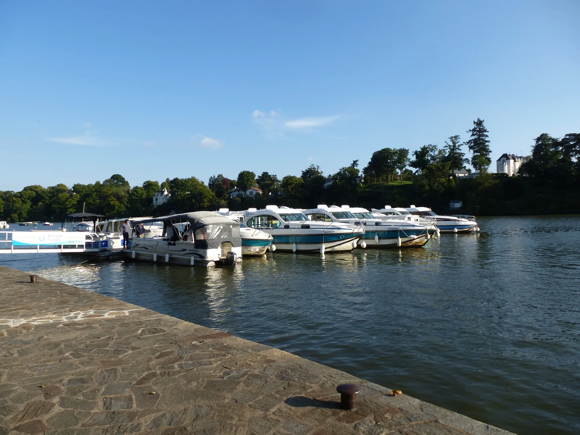 Plan d'eau de Mazerolles à Sucé-sur-Erdre — À 2,9 km du lac