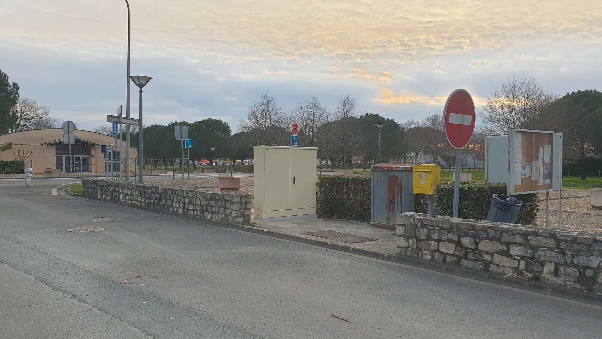 Plan d'eau de Menesplet 01 à Ménesplet — À 4,0 km du lac