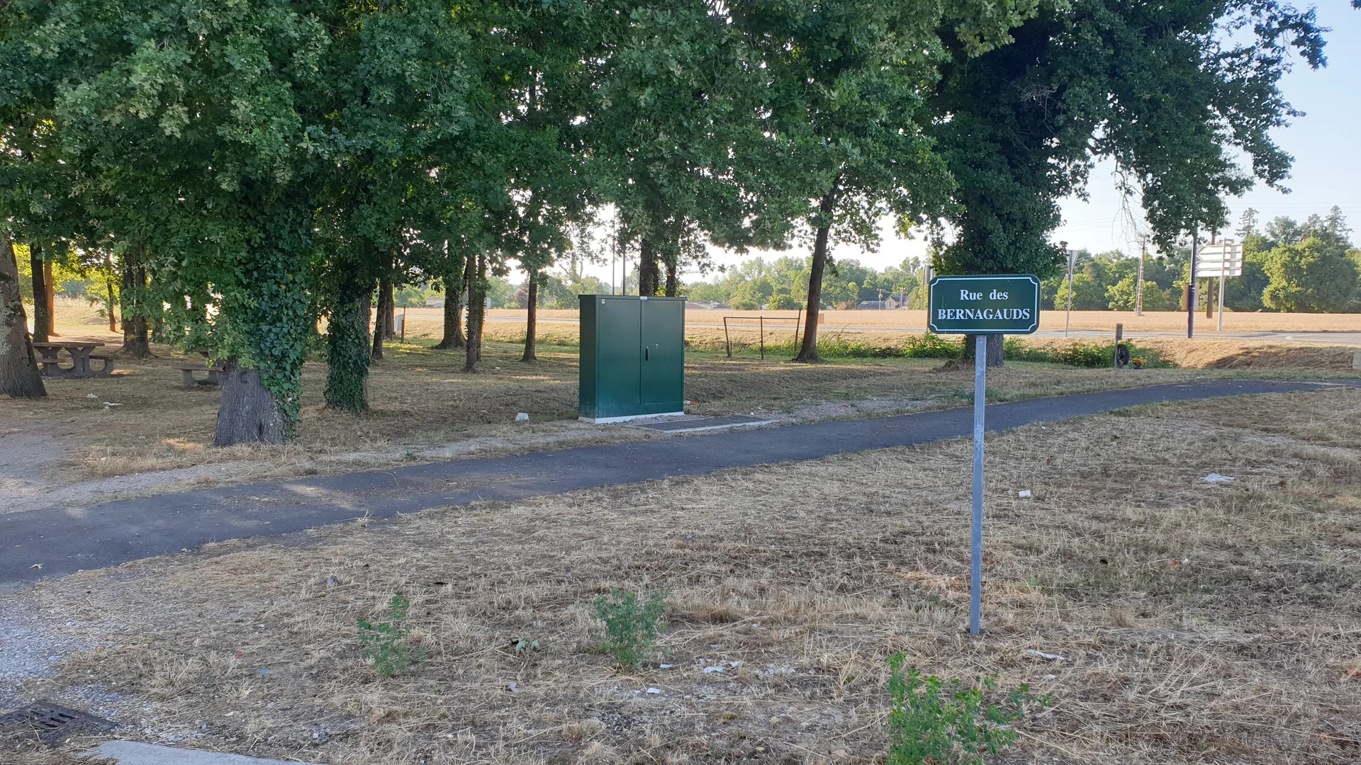 Plan d'eau de Menesplet 01 à Ménesplet — À 1,0 km du lac