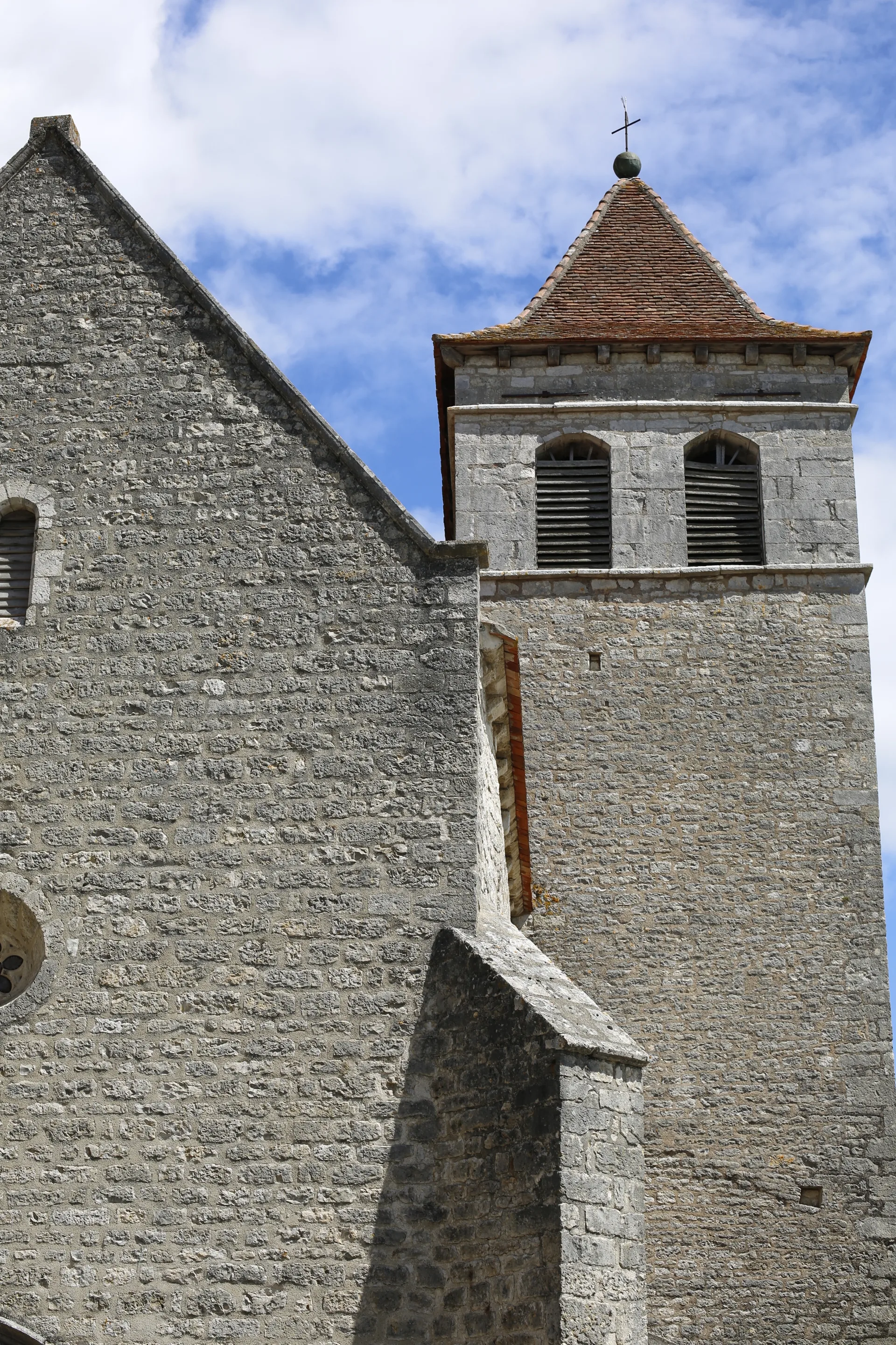 Plan d'eau de Montfaucon à Montfaucon — À 276 m du lac